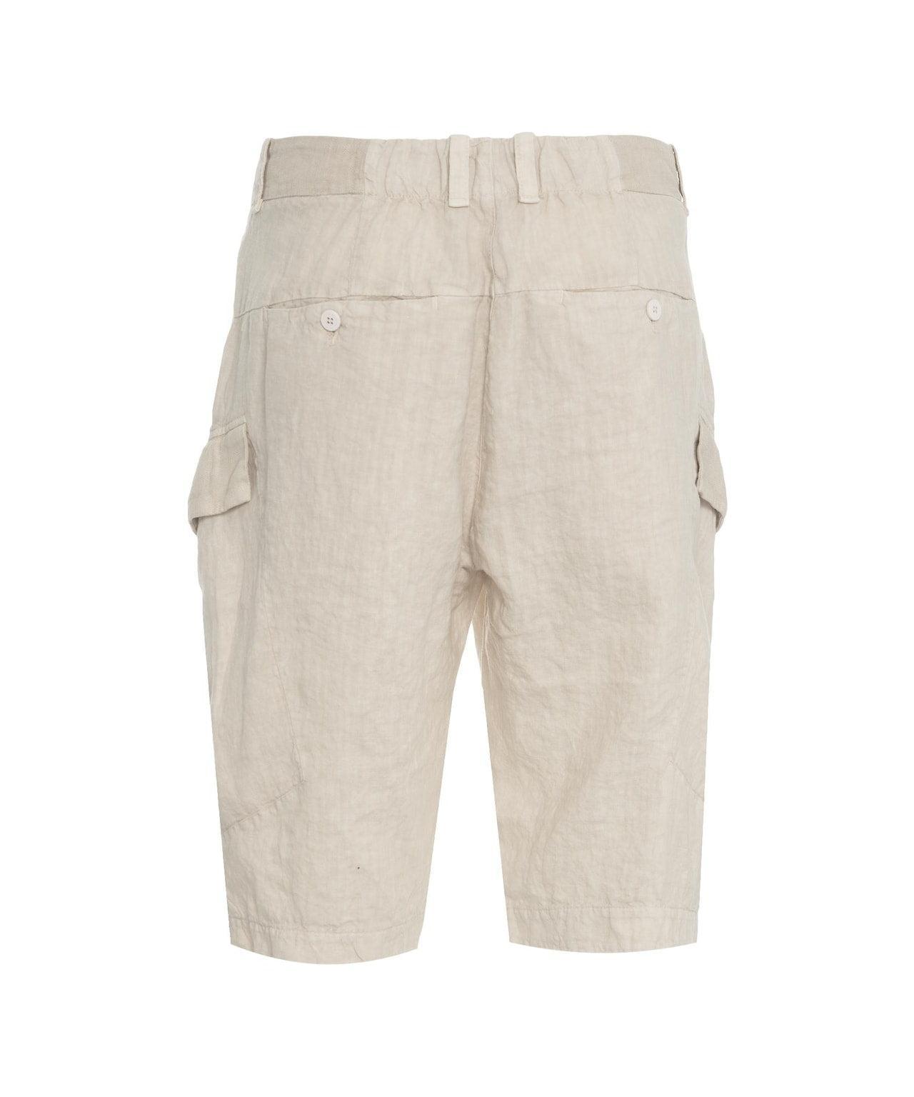 Cargo shorts in linen Product Image