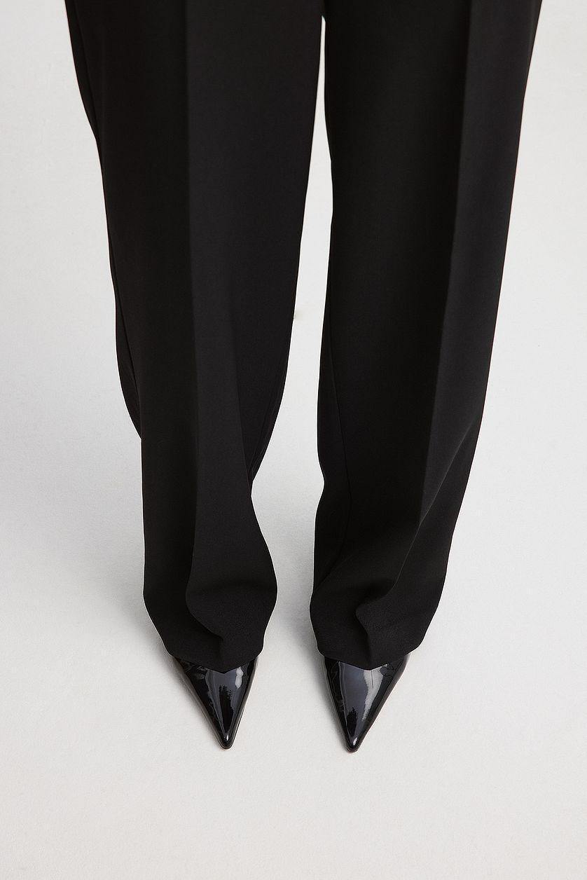 Pointy Pumps Product Image