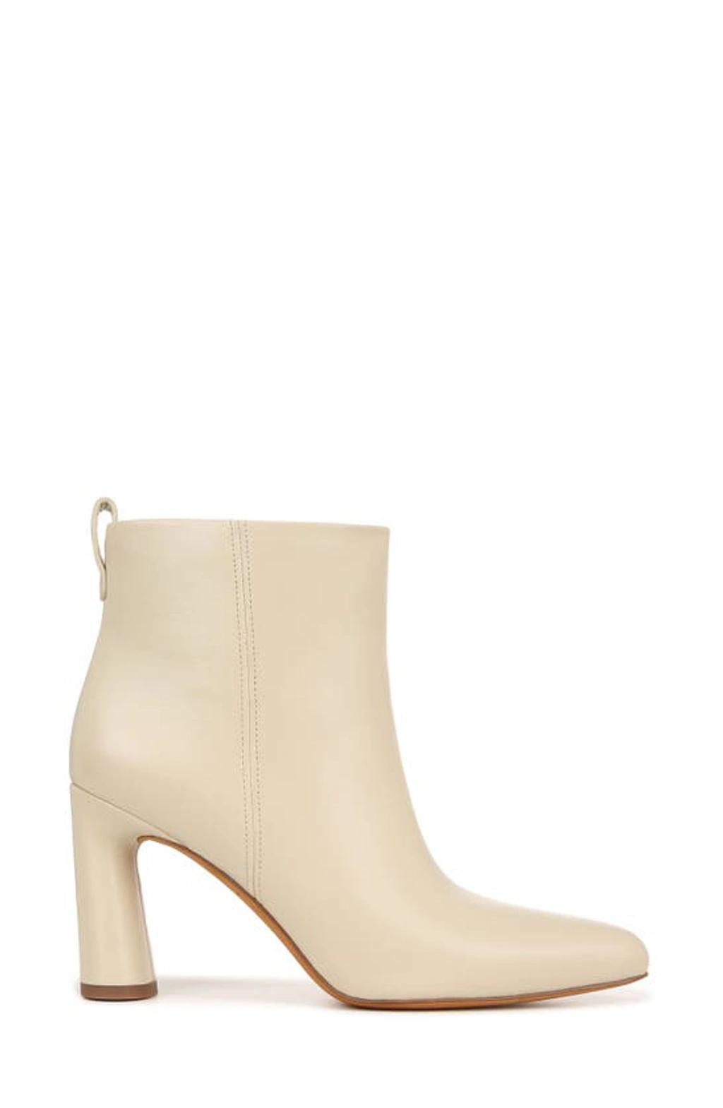 VINCE Hillside Leather Ankle Booties In Moonlight Product Image