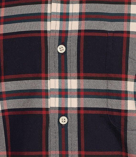 Cremieux Blue Label Classic Fit Medium Plaid Oxford Long Sleeve Woven Shirt Product Image