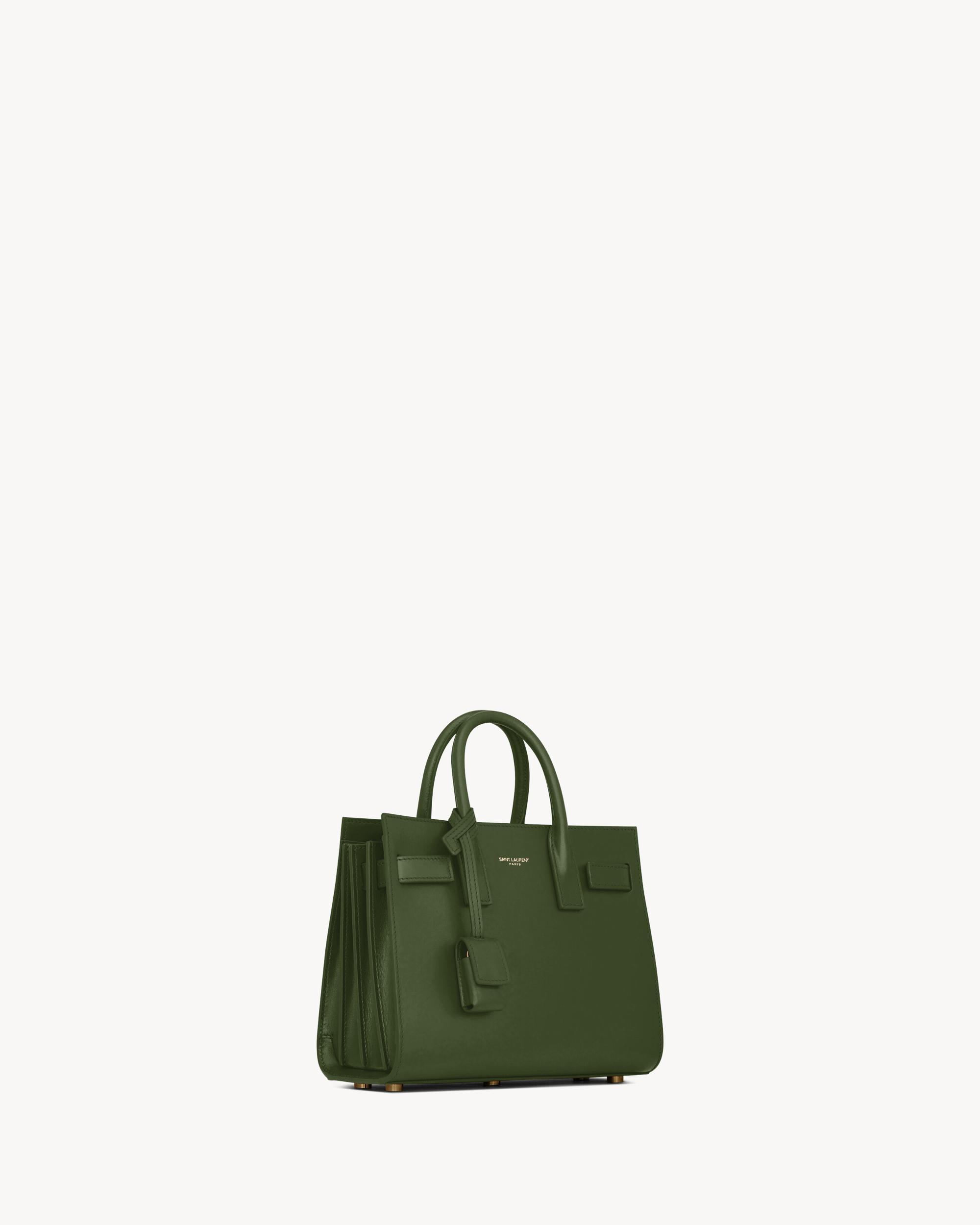 SAC DE JOUR in patent leather - nano Product Image