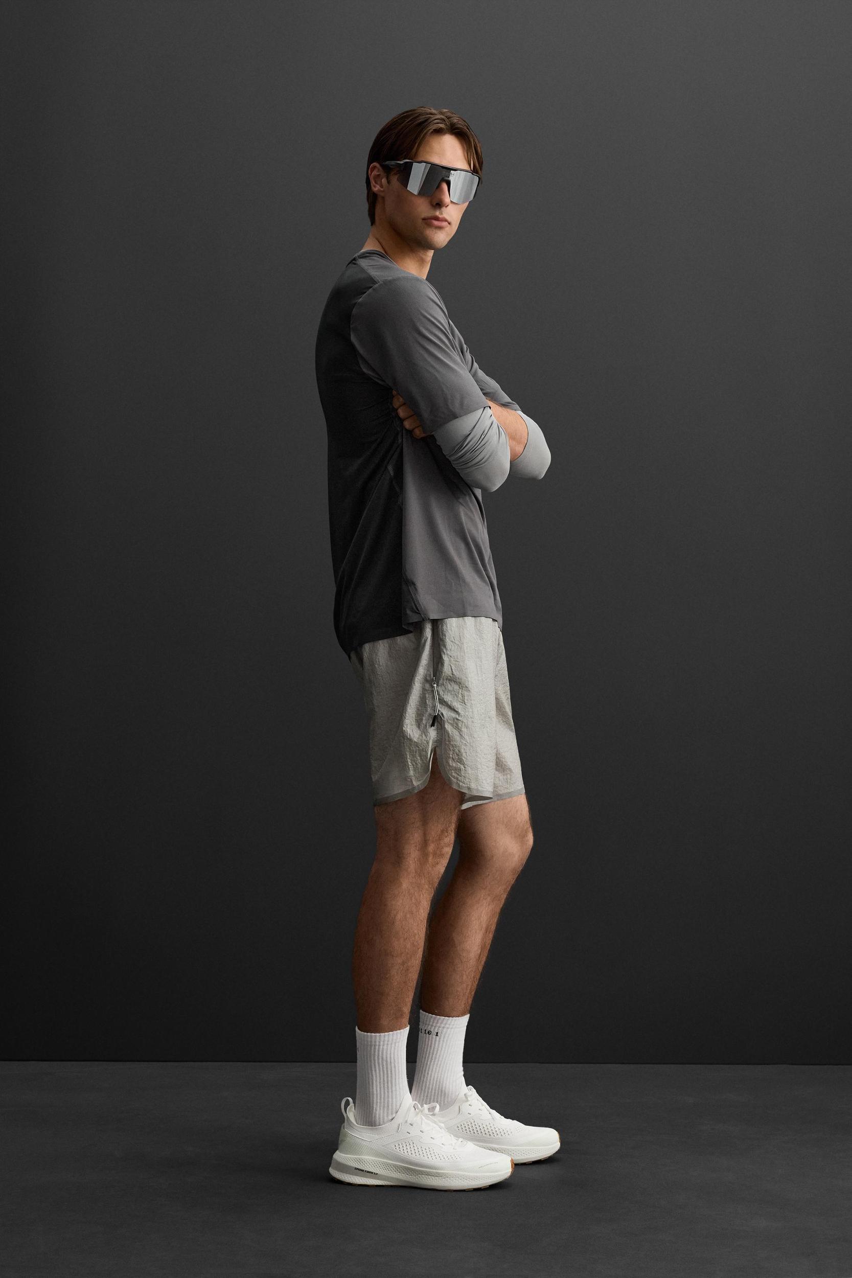 STRUCTURED RUNNING SHORTS Product Image