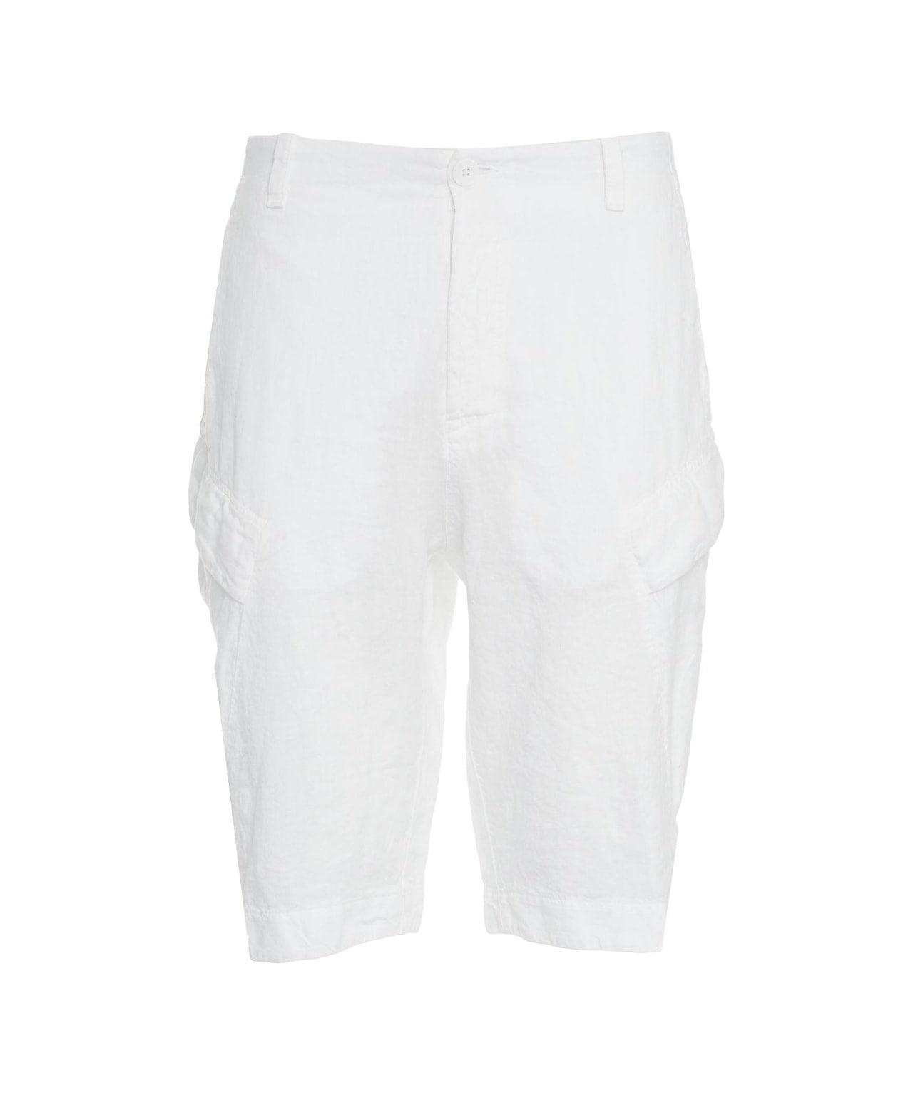 Cargo shorts in linen Product Image
