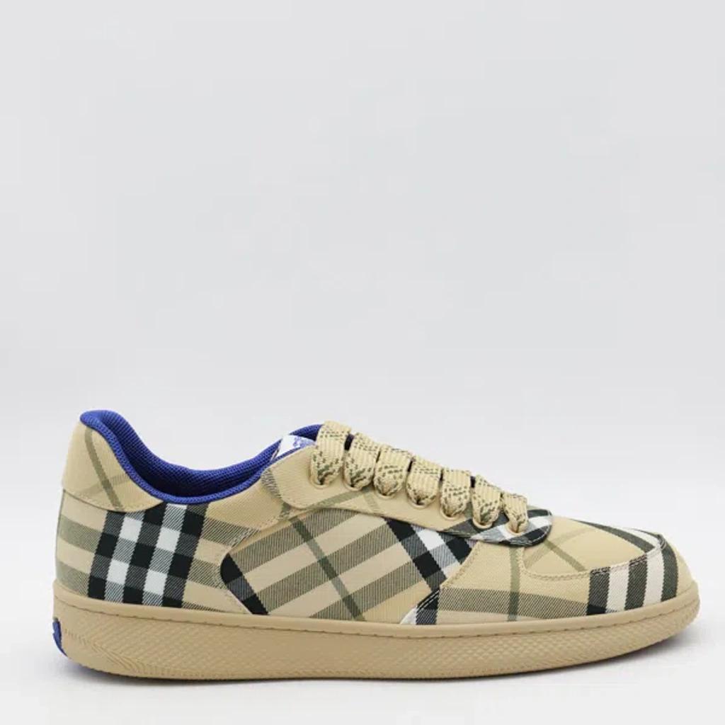 BURBERRY Sneakers In Black Product Image