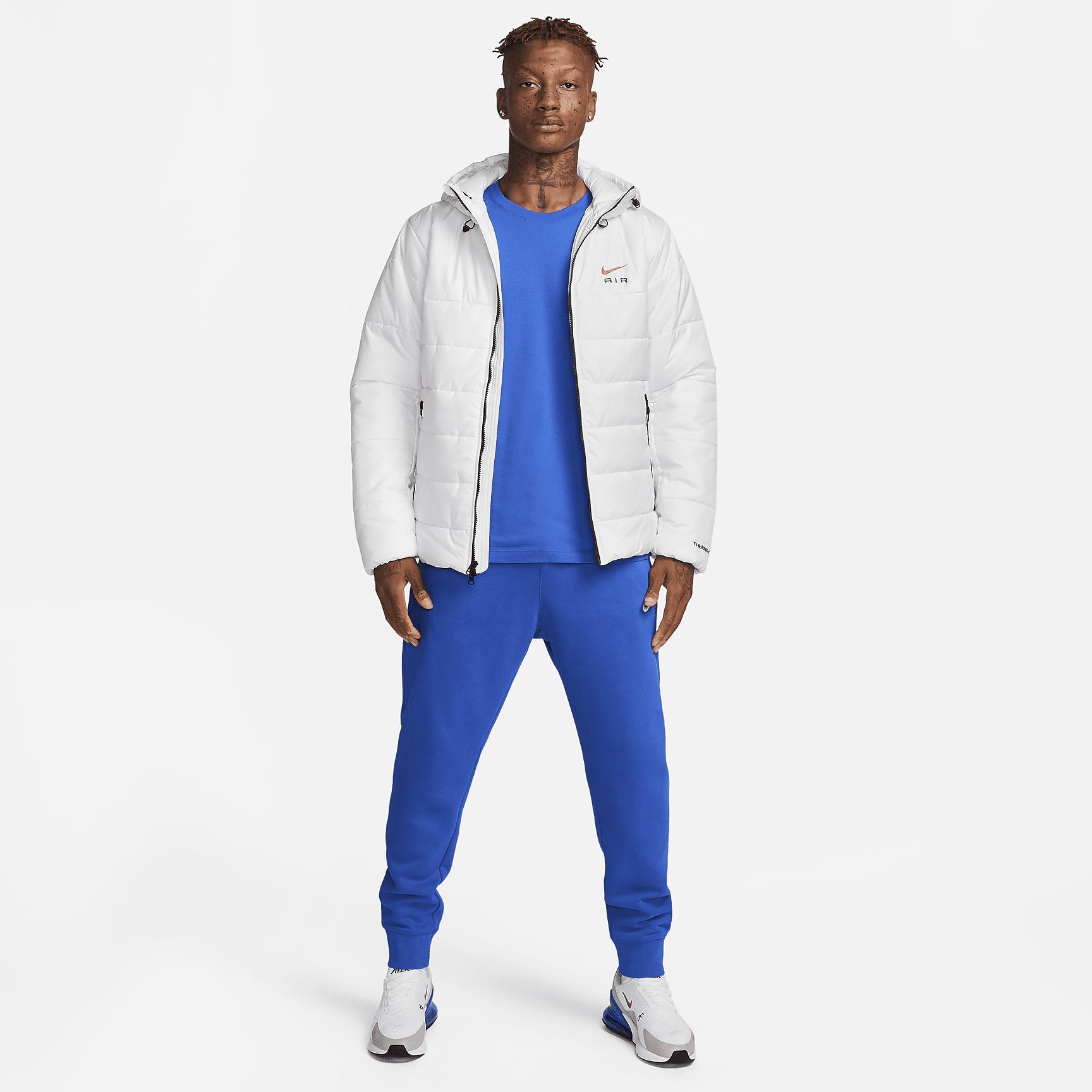 Mens Nike Sportswear Club T-Shirt | AR4997-480 Product Image