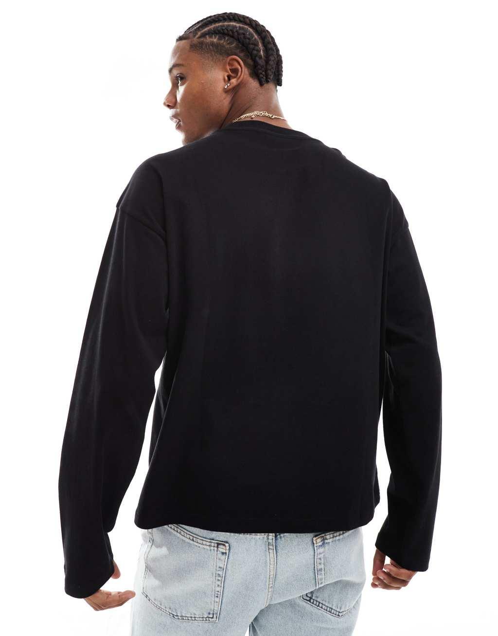 Weekday boxy fit long sleeve T-shirt in black Product Image