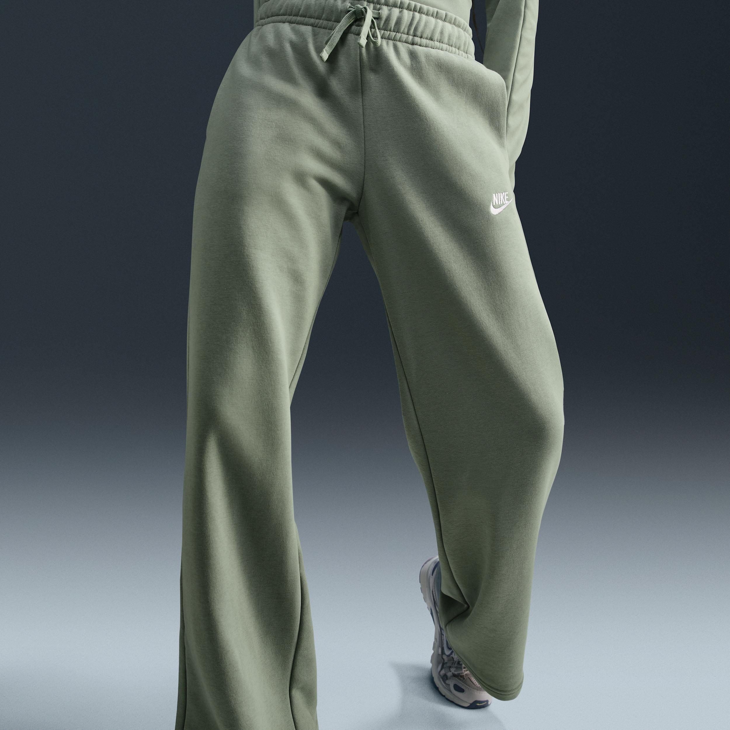 Womens Nike Sportswear Club Fleece Mid-Rise Wide-Leg Sweatpants Product Image