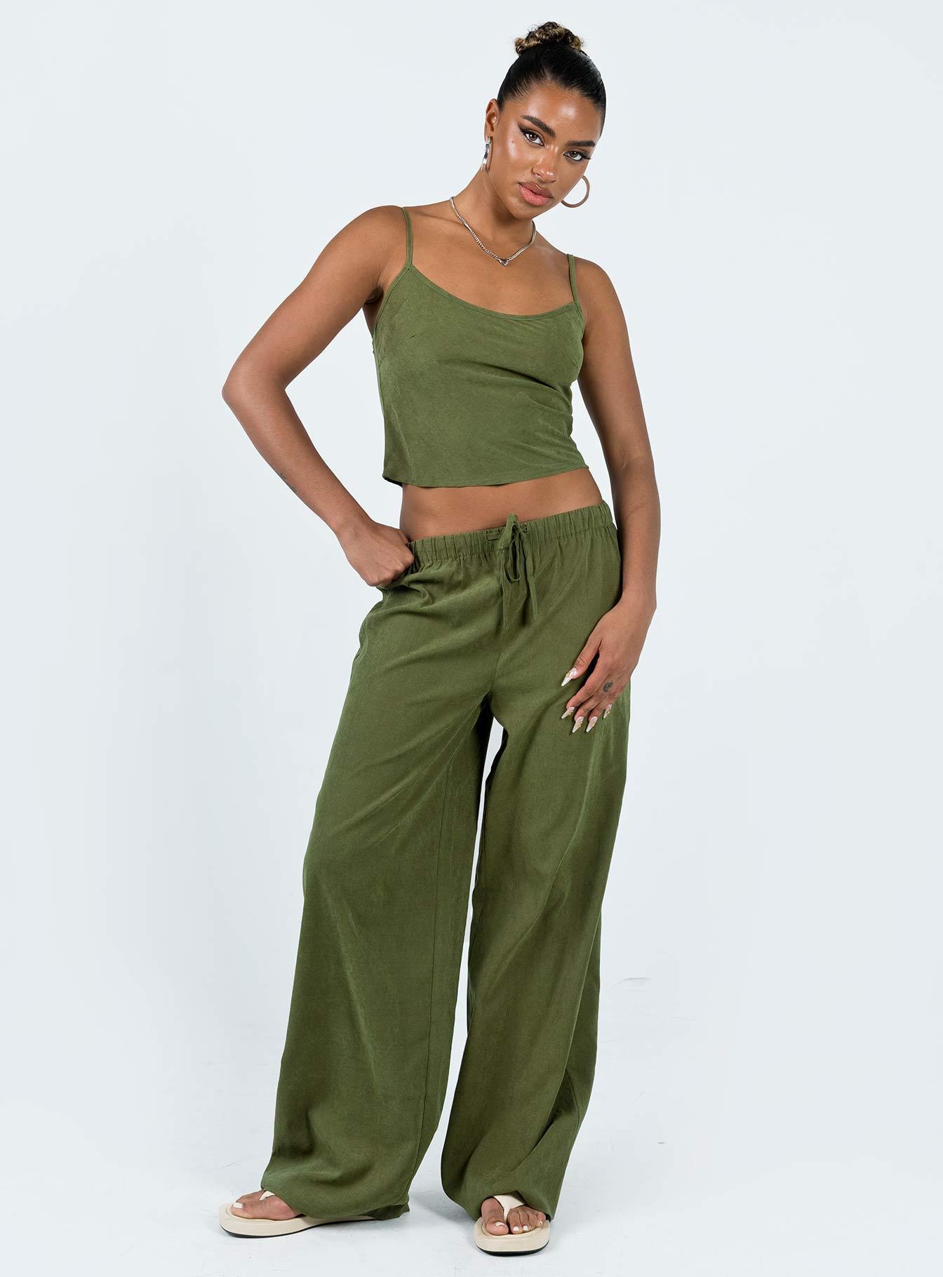 Paigey Set Khaki Product Image