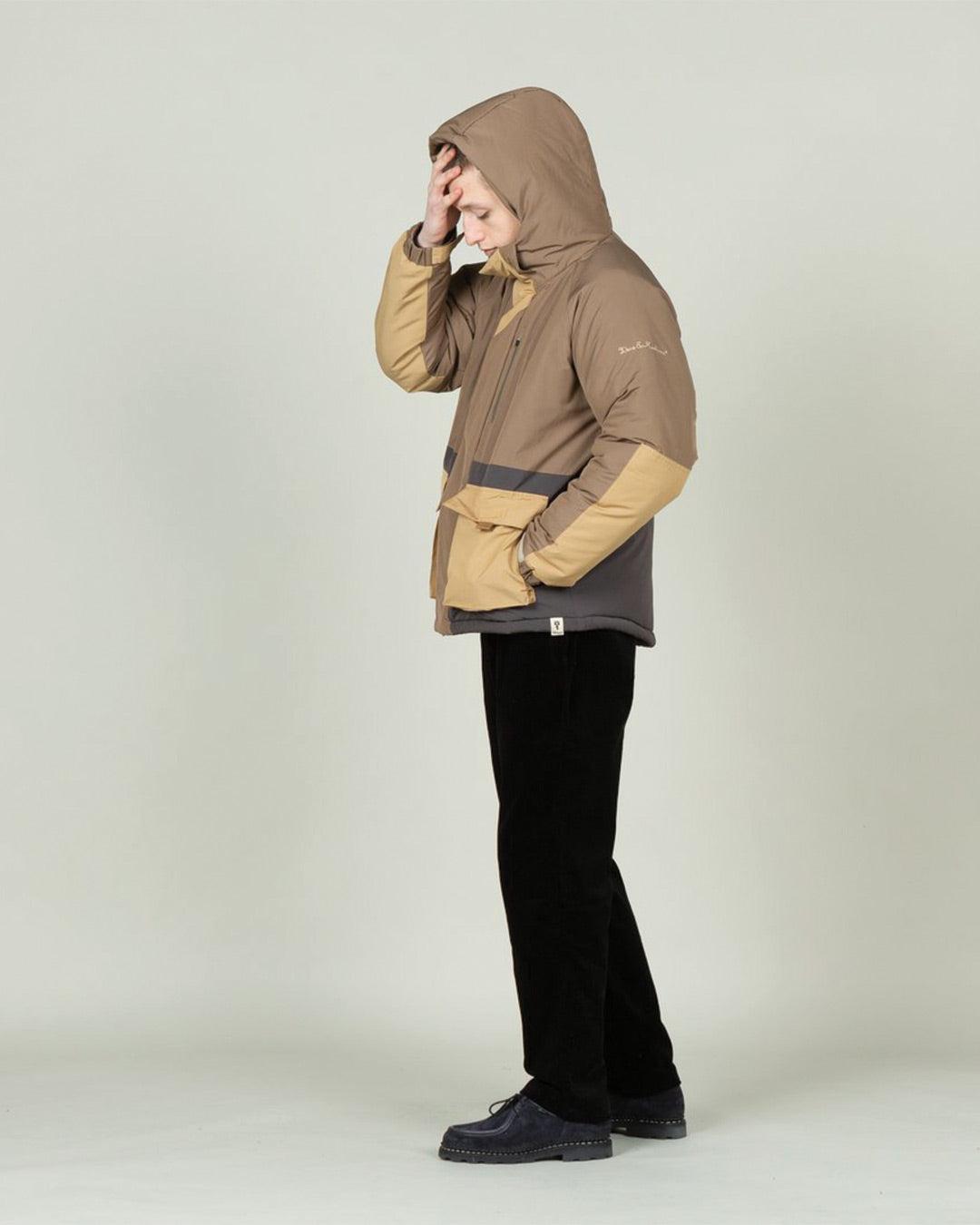 Latitude Jacket - Beige Product Image