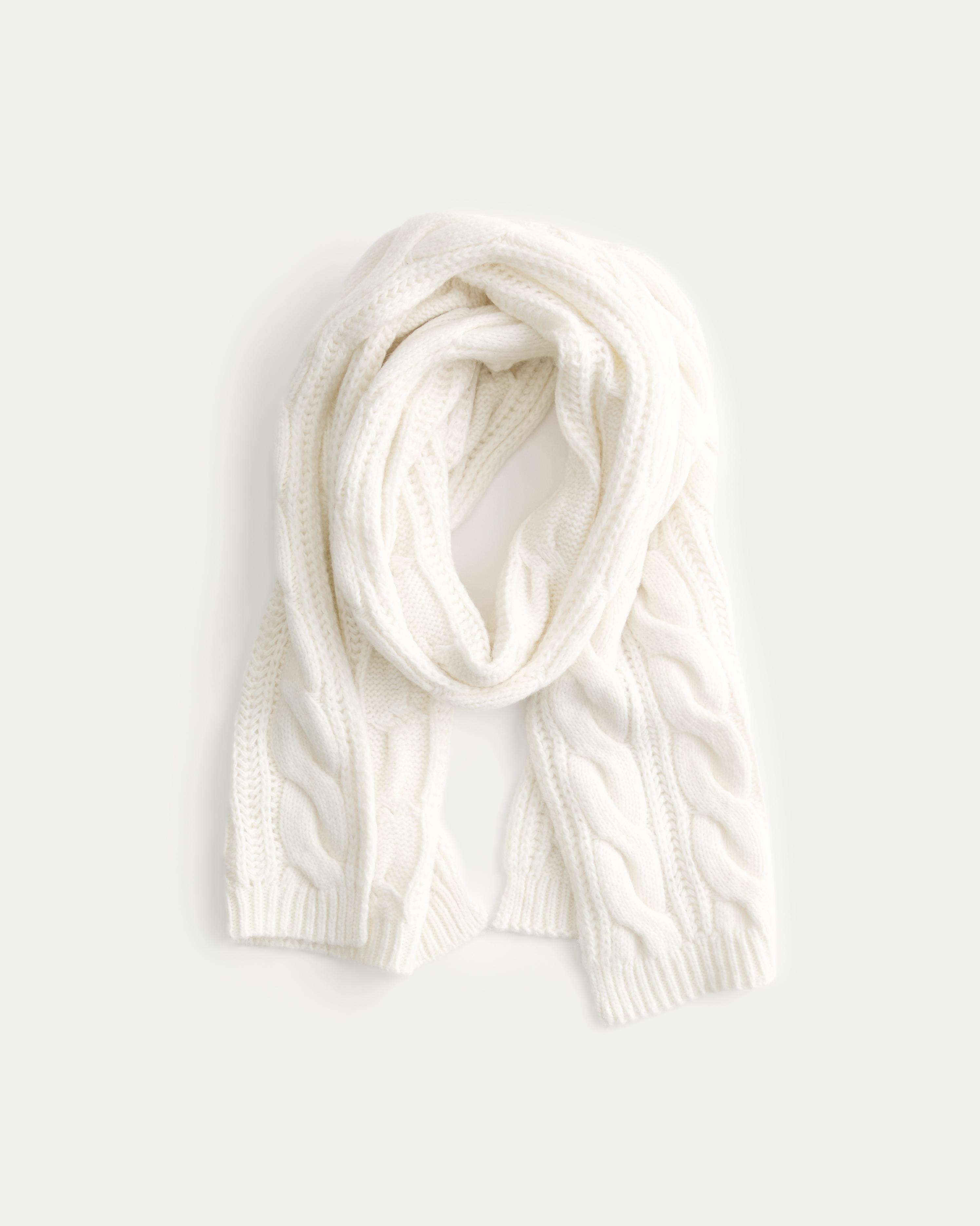 Cable-Knit Scarf Product Image