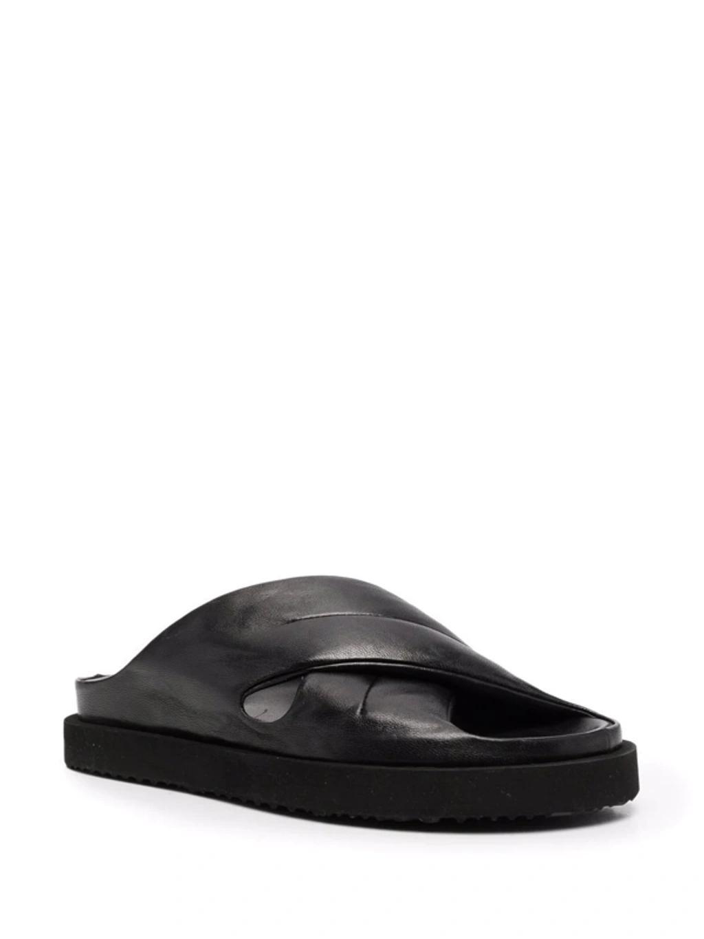 OFFICINE CREATIVE Chora 104 Cross-strap Sandals In Schwarz Product Image