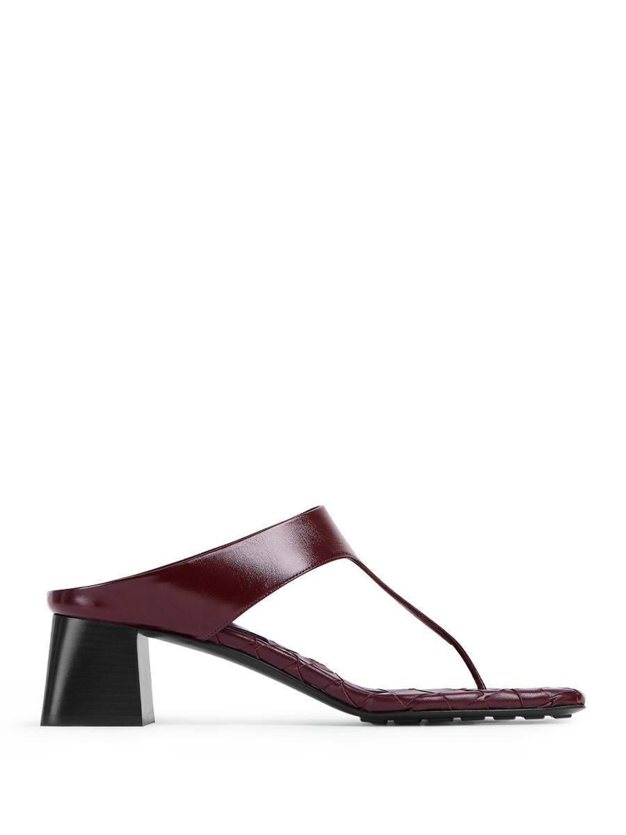 BOTTEGA VENETA Leather Thong Sandals In Red Product Image