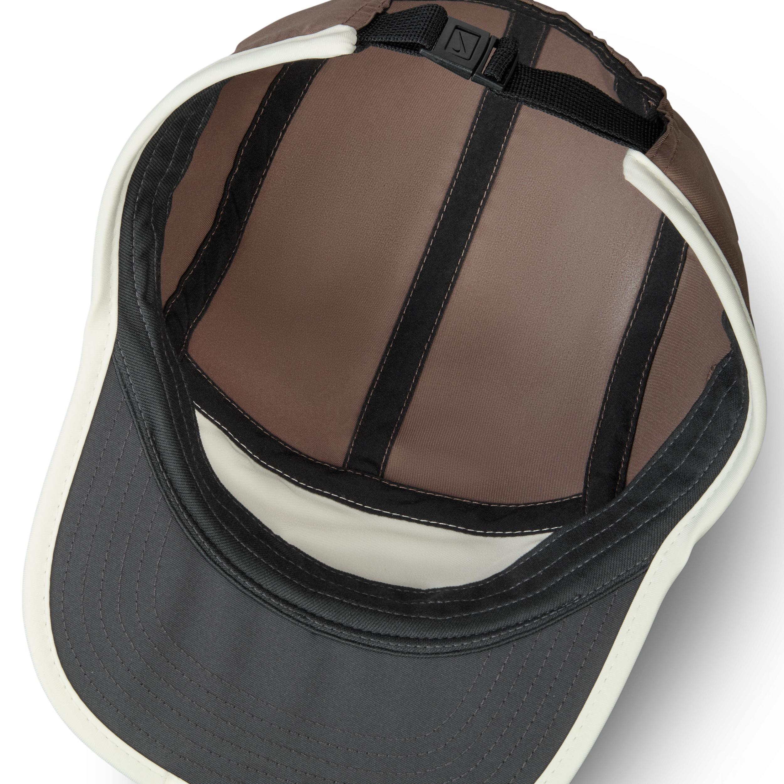 Nike Dri-FIT Fly Unstructured Swoosh Cap Product Image