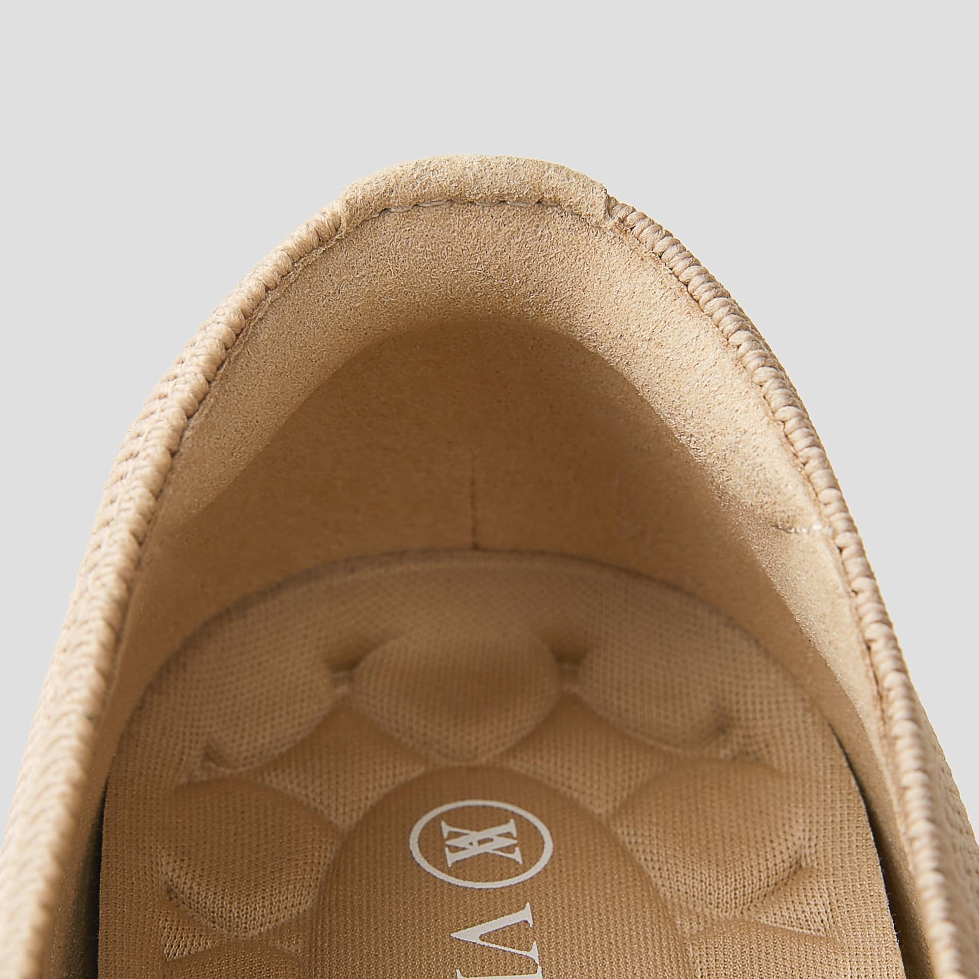 Pointed-Toe Wedge (Aria Wedge Pro) Product Image