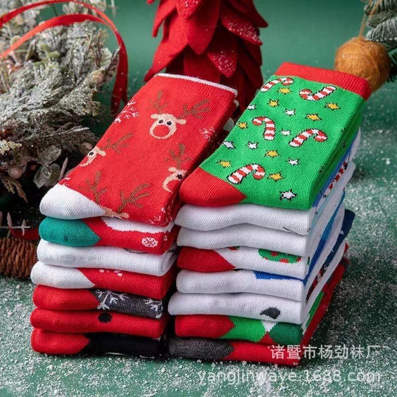 Christmas Print Fleece Socks Product Image