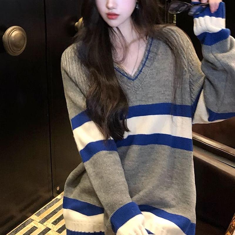 V-Neck Color Block Oversized Sweater Product Image