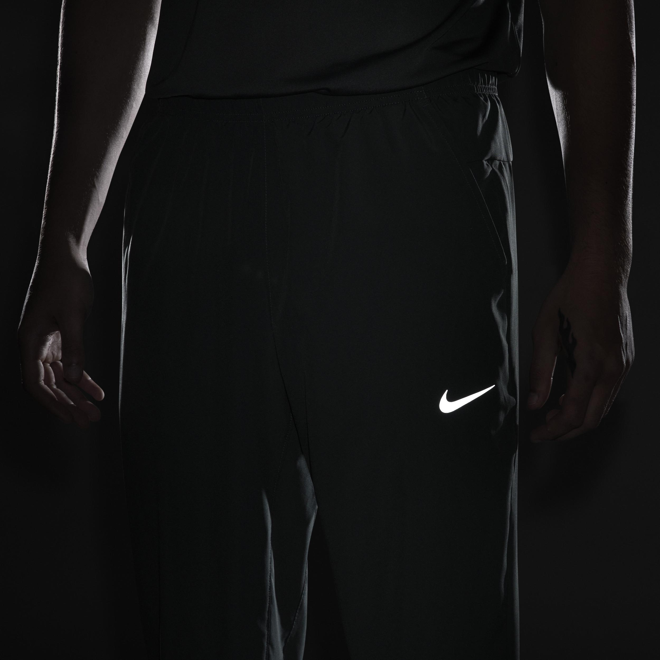 Nike Form Men's Dri-FIT Tapered Versatile Pants Product Image