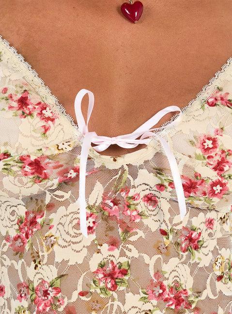 Amessa Lace Top Floral Product Image