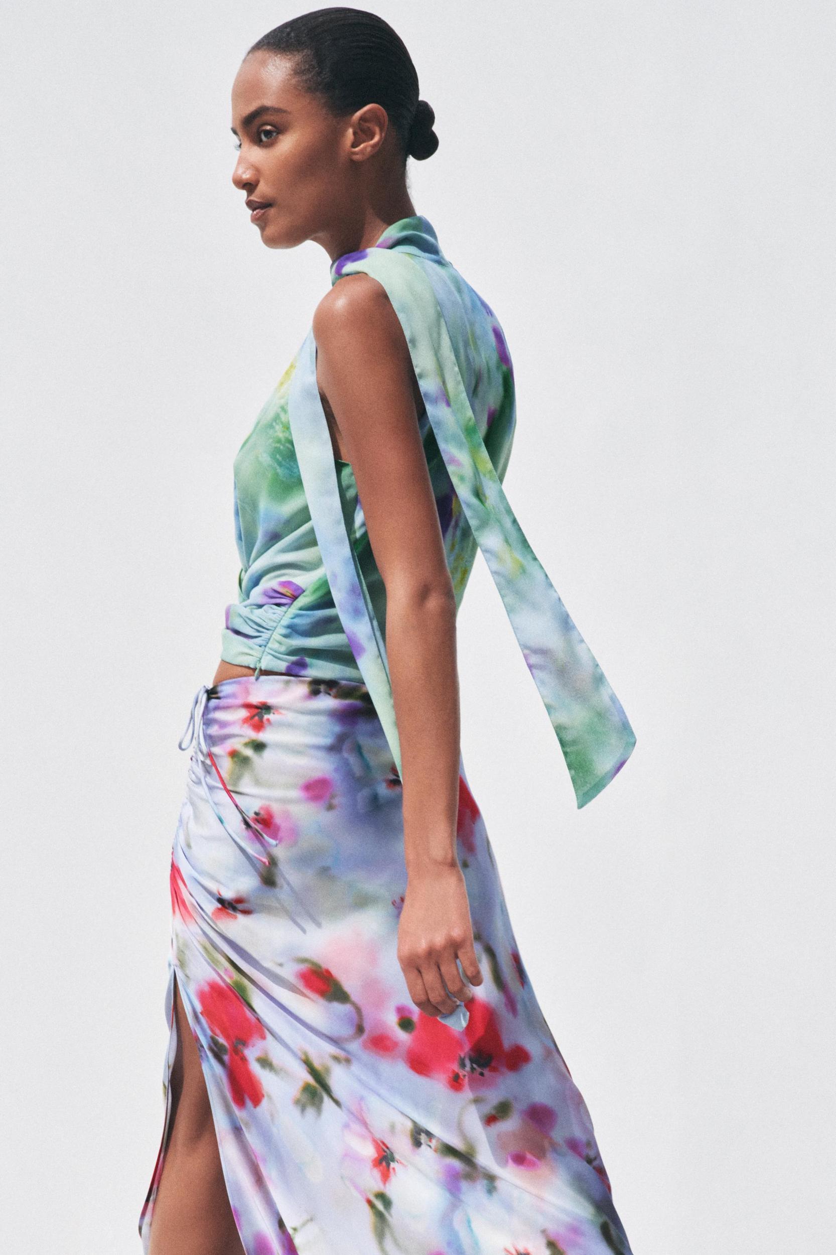 PRINTED TIE TOP Product Image