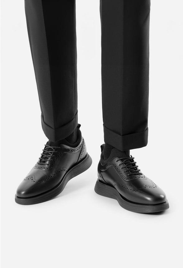 Men's Semi-Casual Wingtip Sneaker Product Image