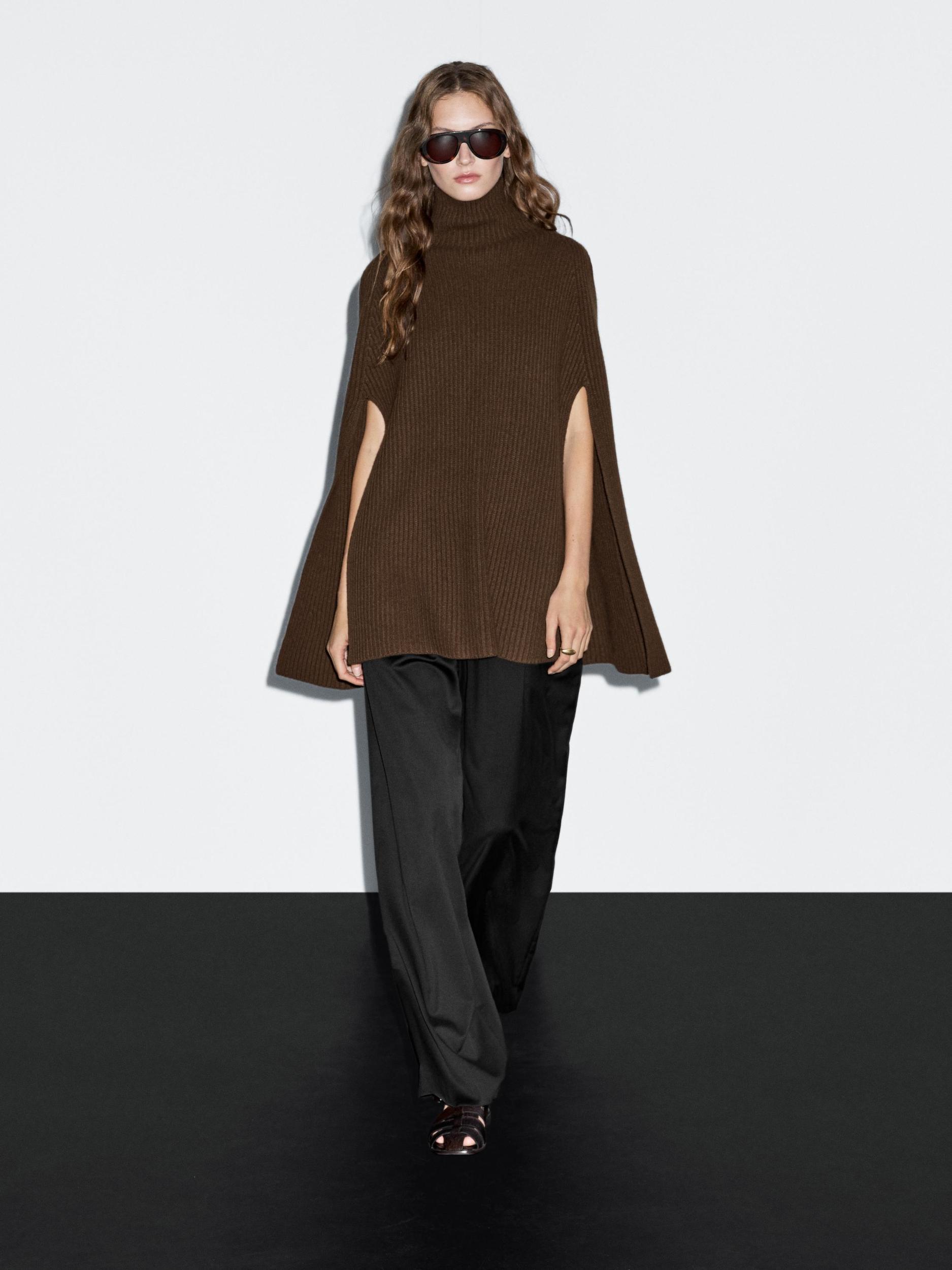 100% wool knitted coat Product Image