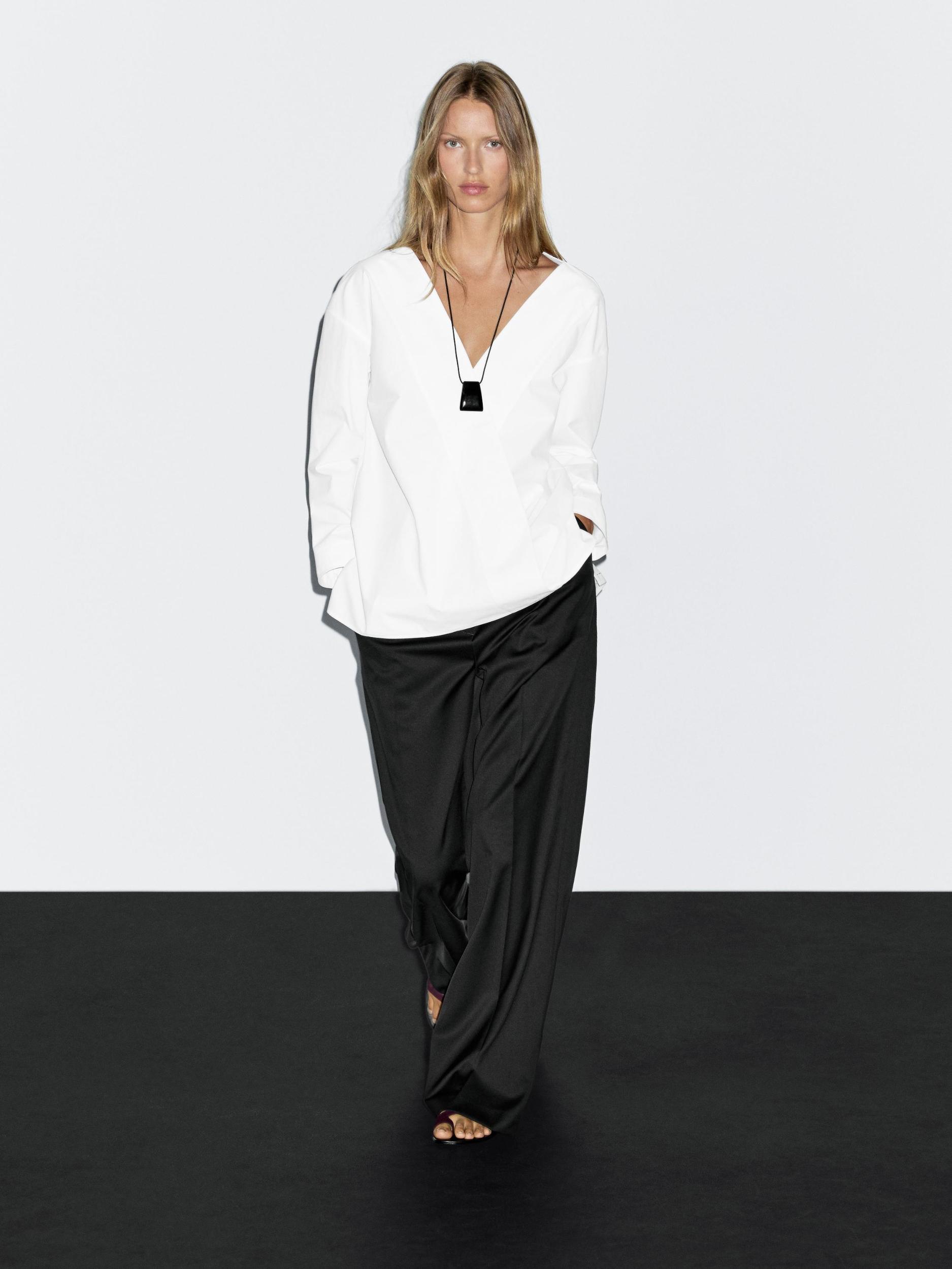 100% cotton surplice blouse Product Image