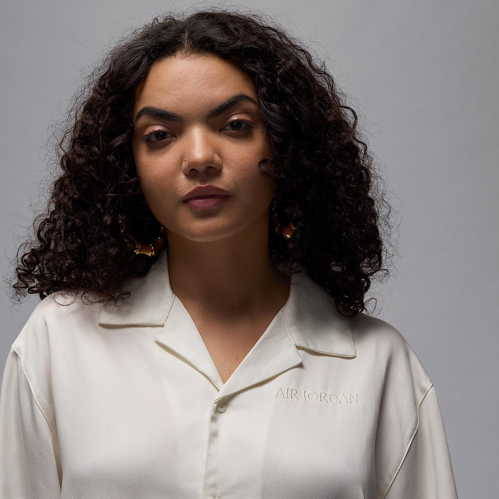 Womens Air Jordan Long-Sleeve Woven Top | HJ0020-133 Product Image