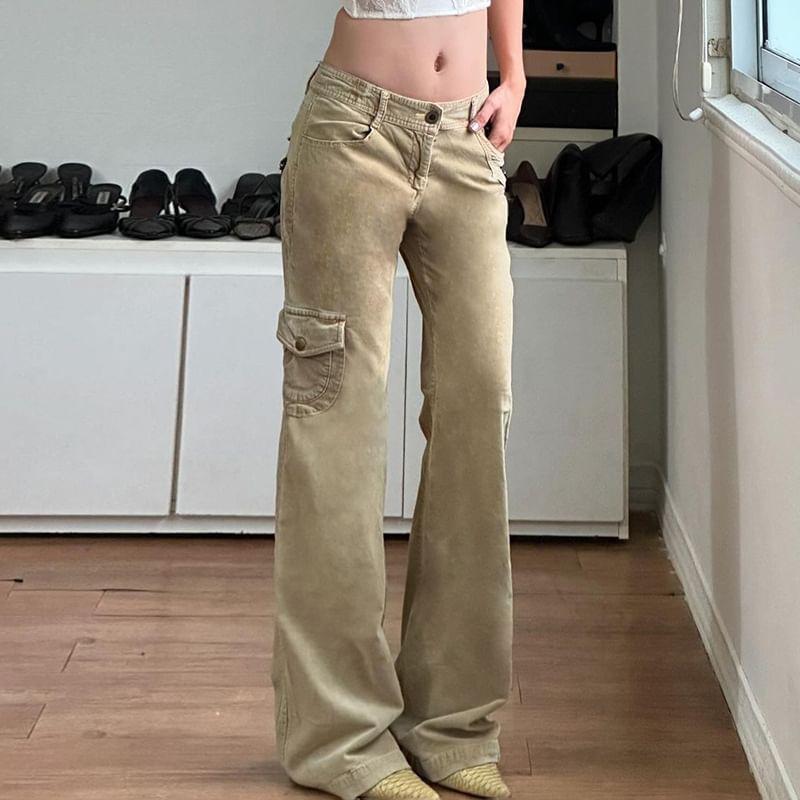 Low-Waist Pocket Straight-Cut Pants Product Image