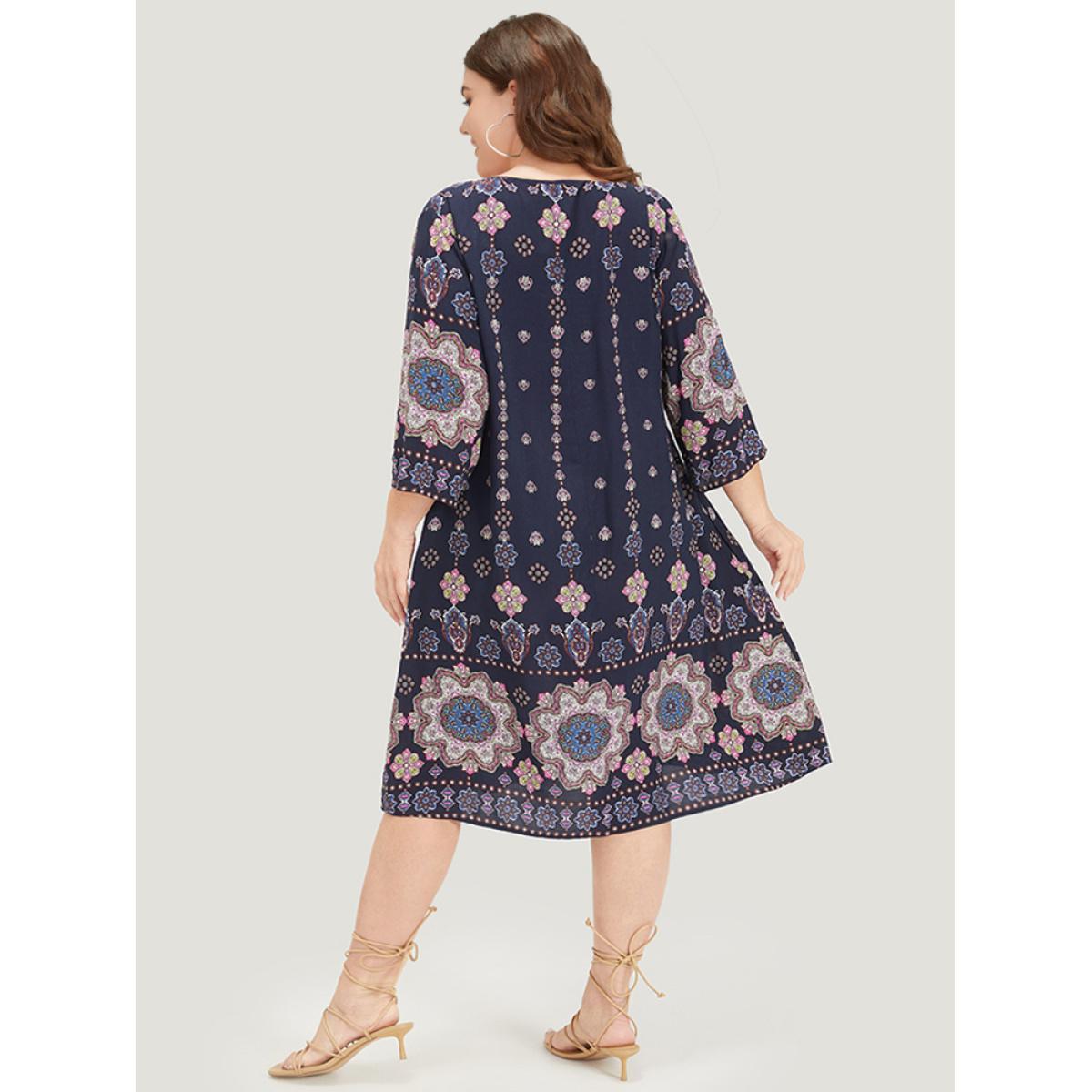 Plus Size Bandana Print Ties Pocket Tassels Detail Dress Scarlet Women Vacation Tassels V-neck Elbow-length sleeve Curvy Midi Dress BloomChic 28/5X Product Image