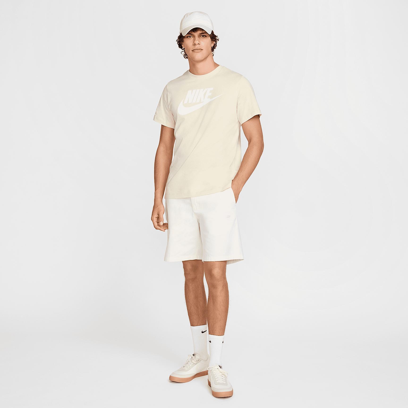 Nike Sportswear Men's T-Shirt Product Image
