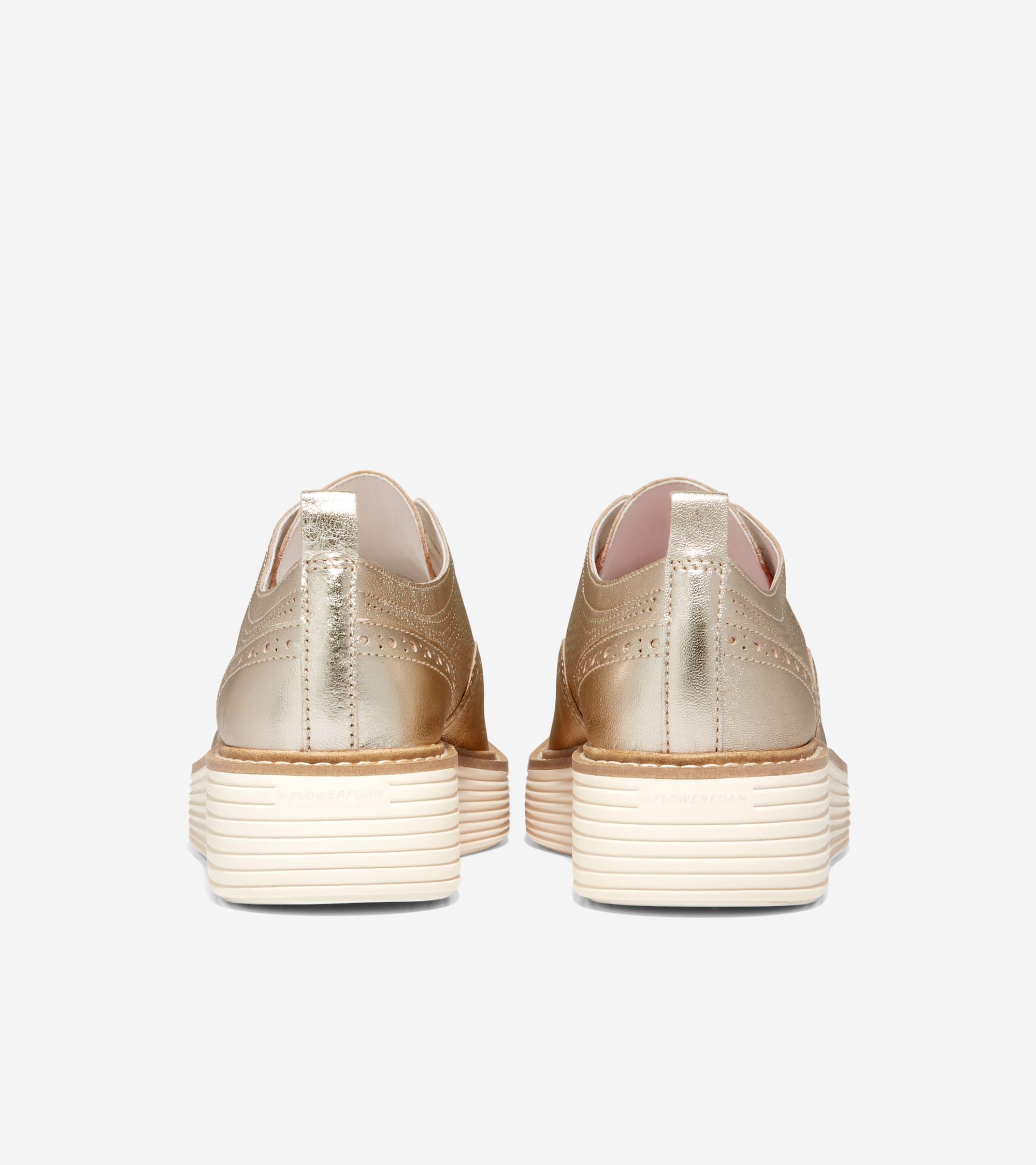 Essential Pouch Product Image