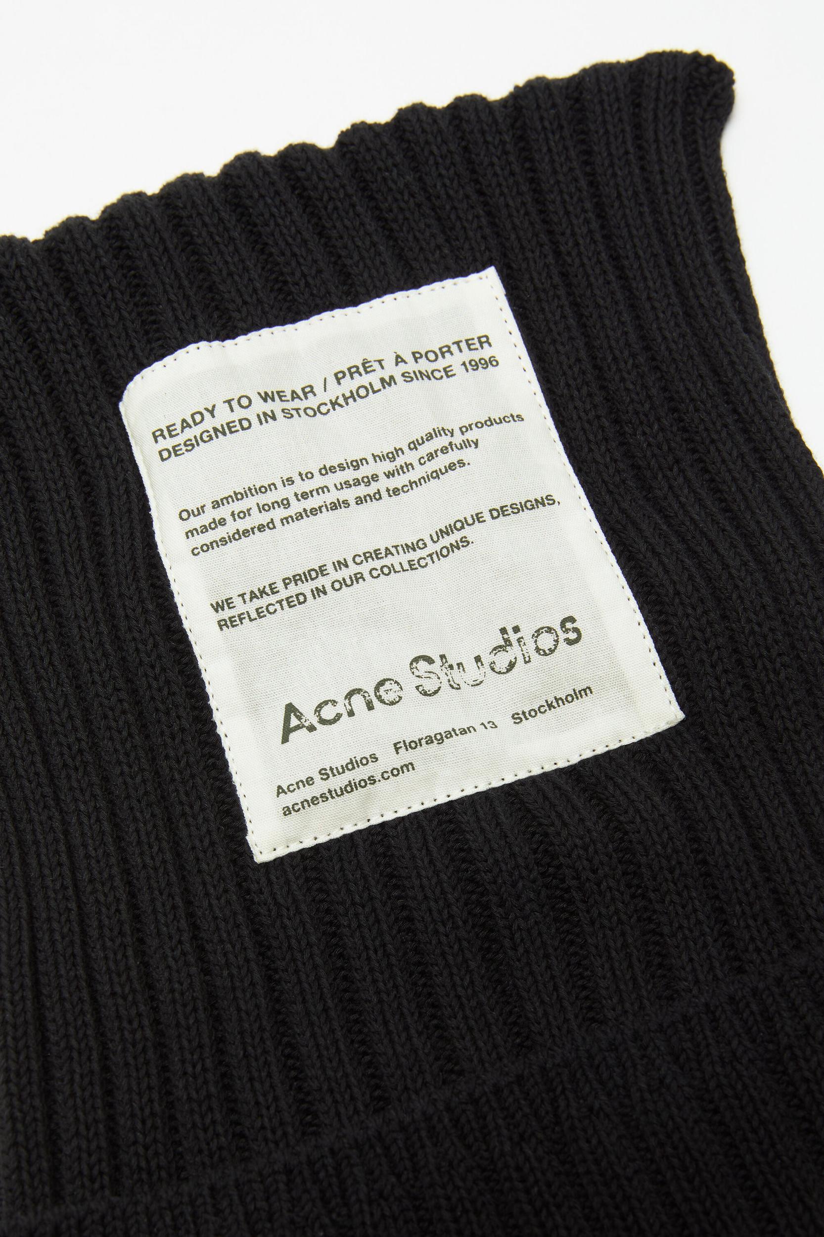 Ribbed square beanie Product Image