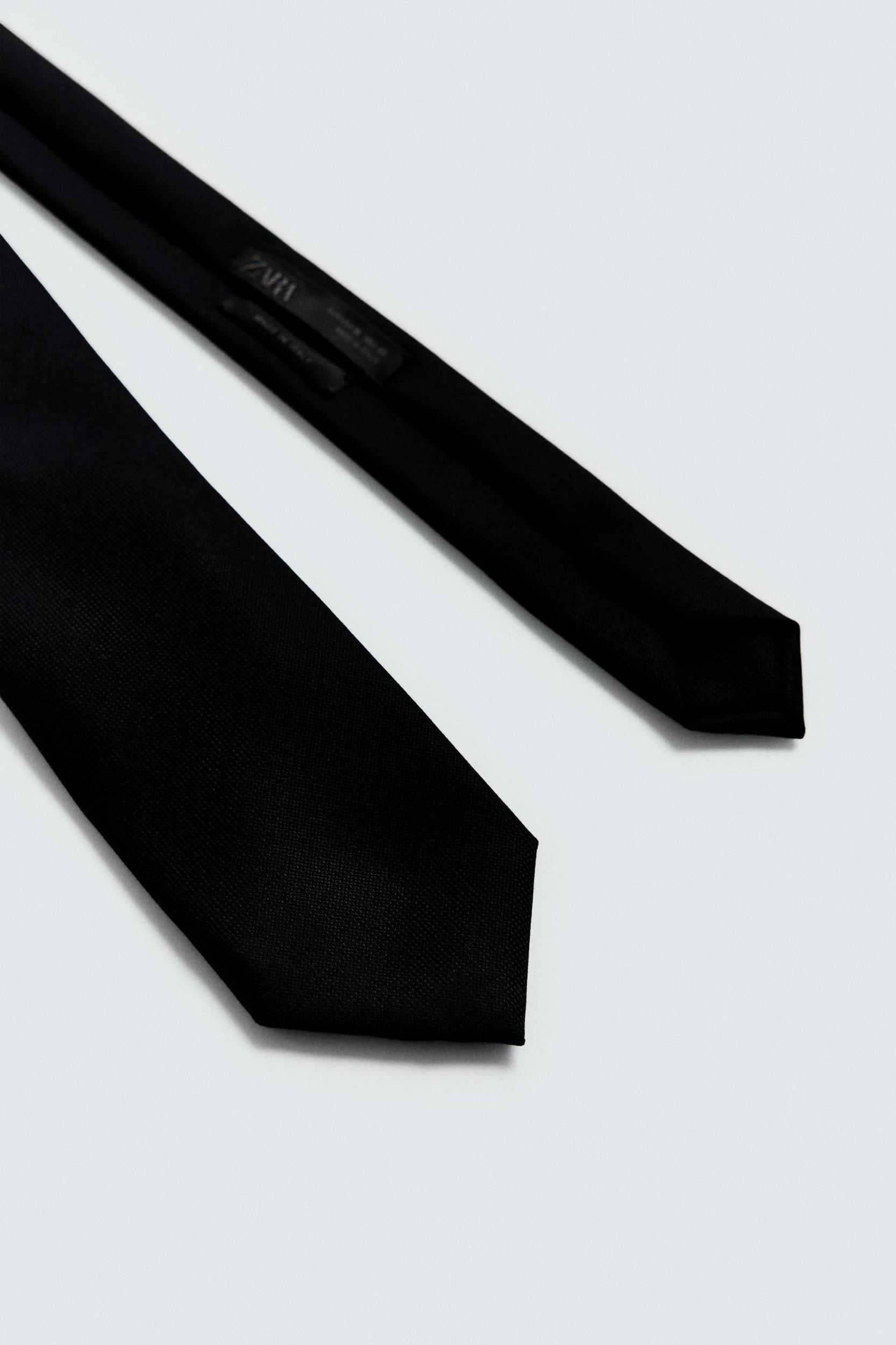 100% WOOL TEXTURED TIE Product Image