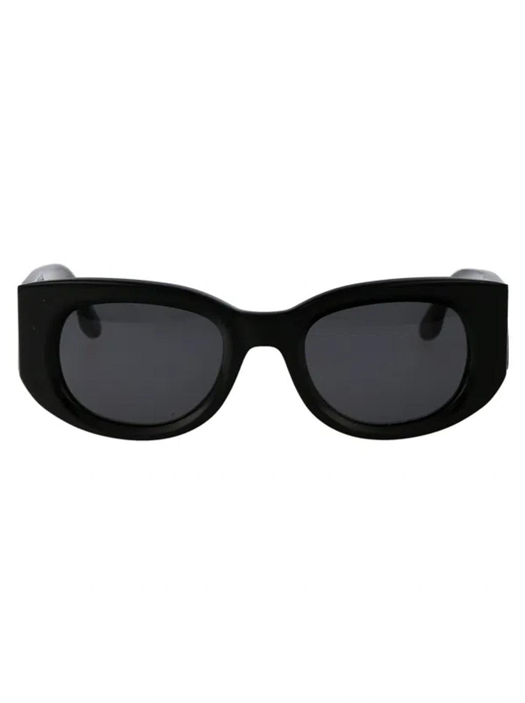 Sunglasses Vb654 S 001 In Black Product Image