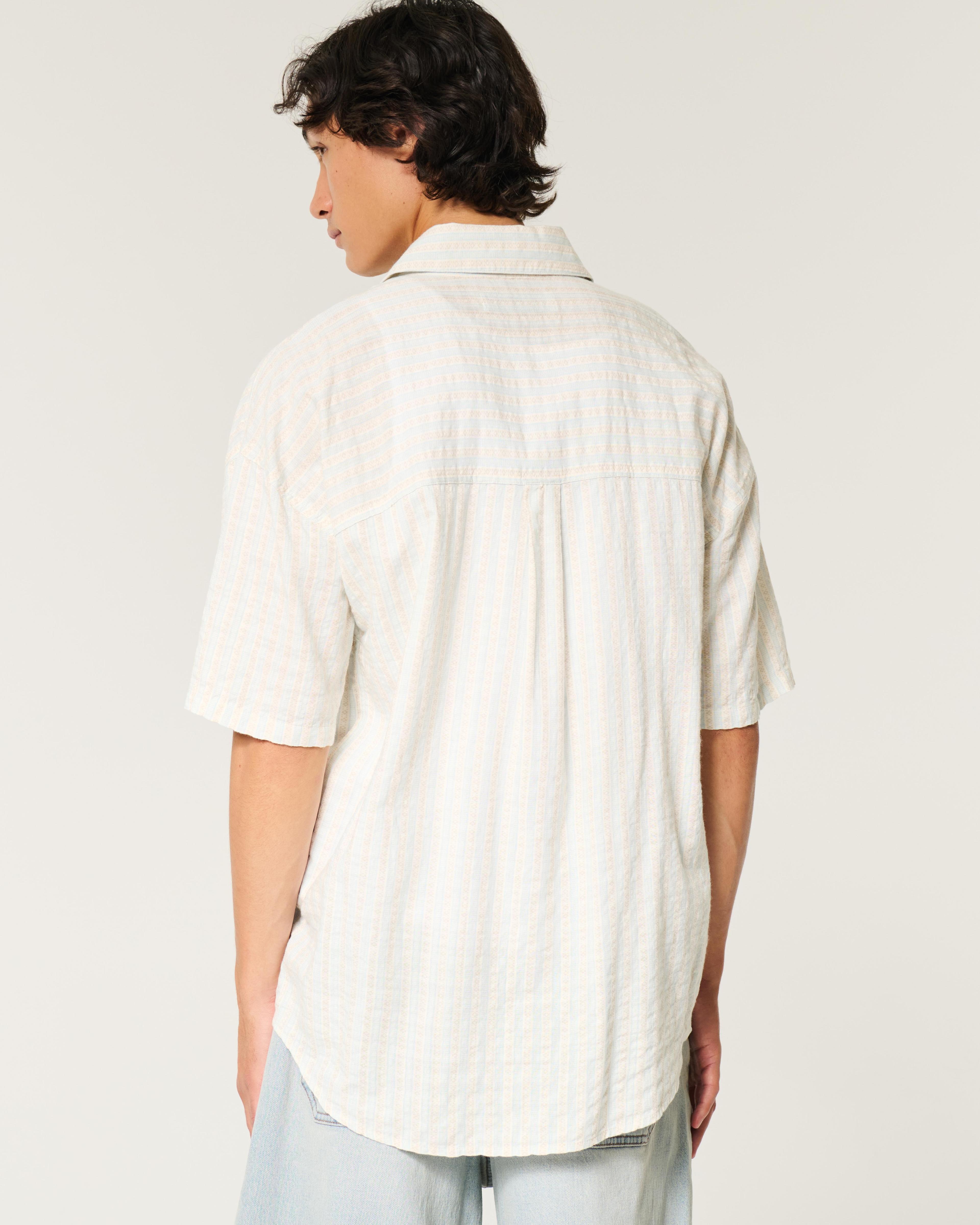 Baggy Short-Sleeve Seersucker Shirt Product Image