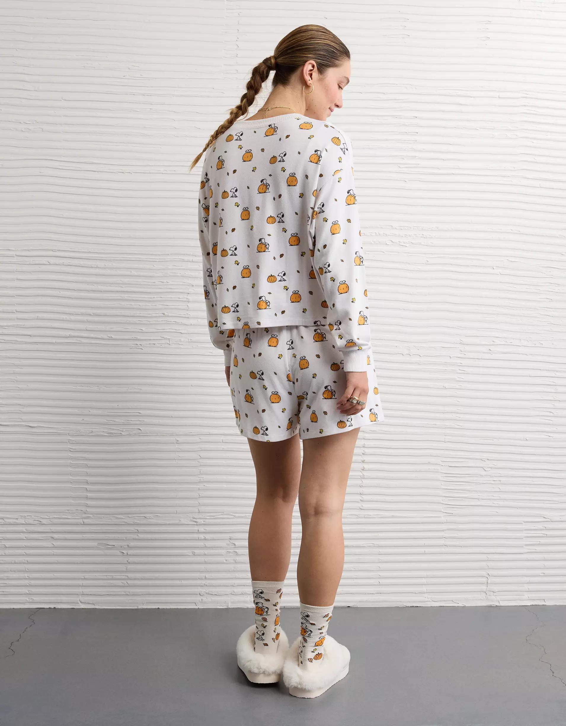 AE Luxe Plush Snoopy Halloween PJ Set Product Image