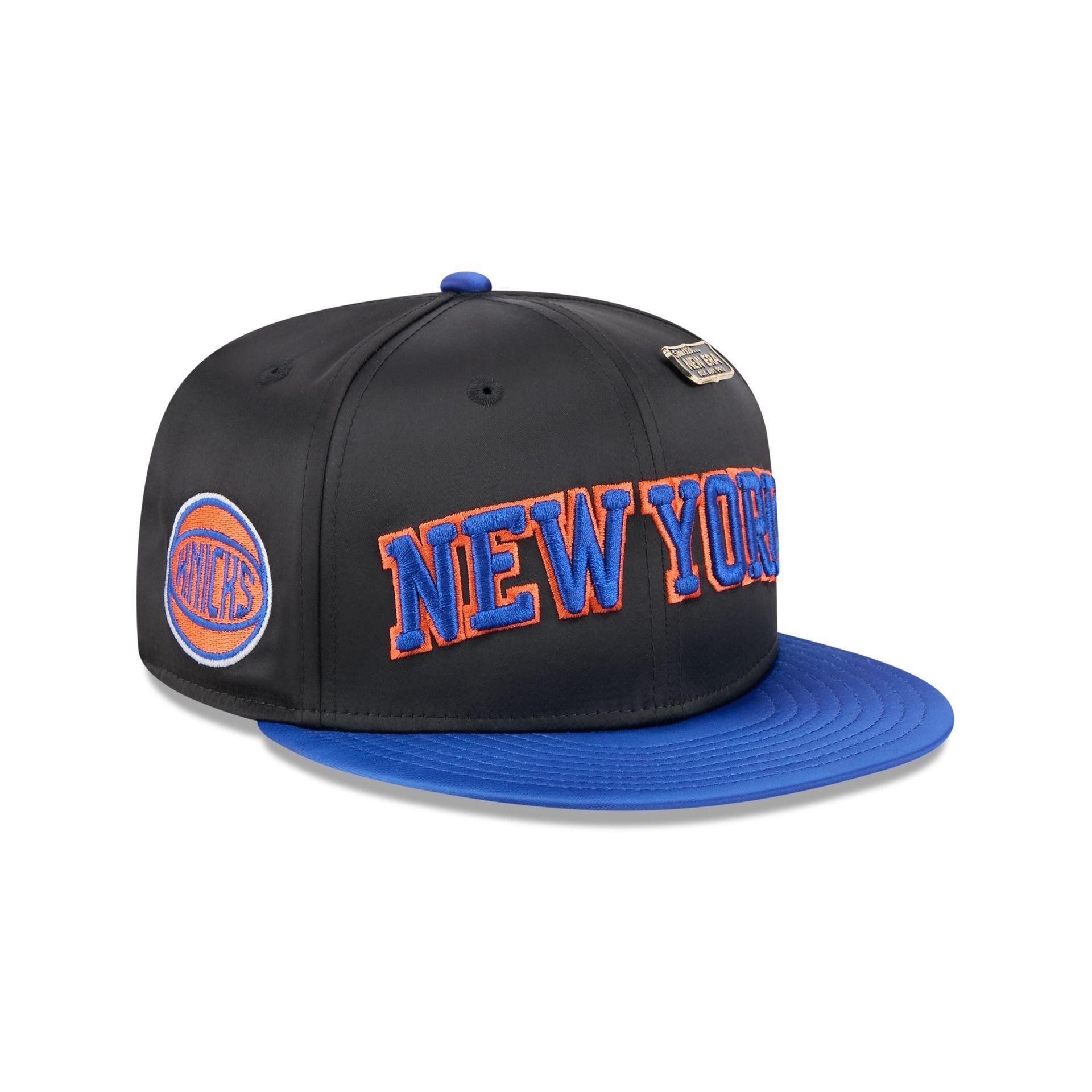 New York Knicks Satin Pin 9FIFTY Snapback Hat Male Product Image