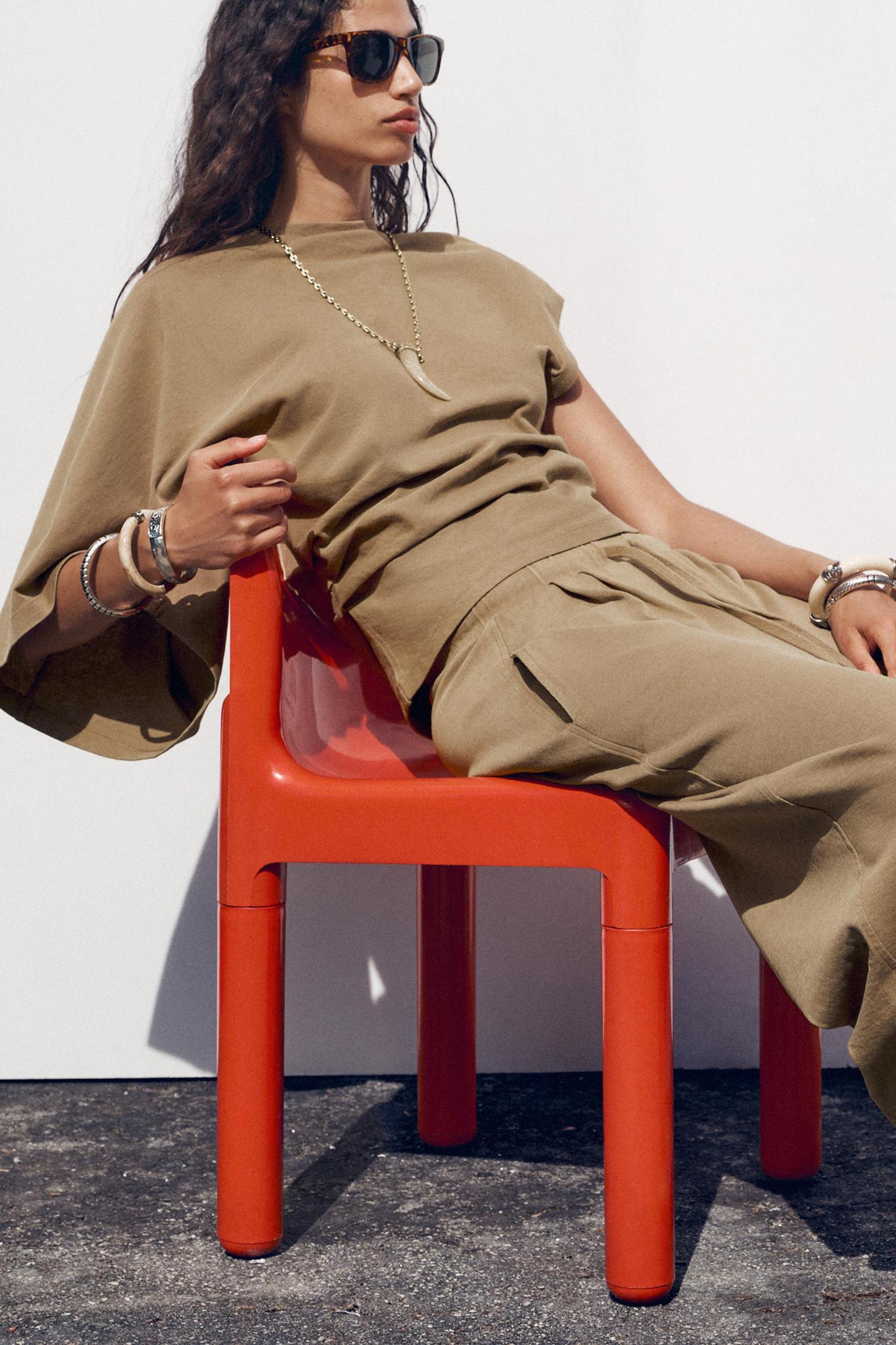 WASHED ASYMMETRIC T-SHIRT Product Image