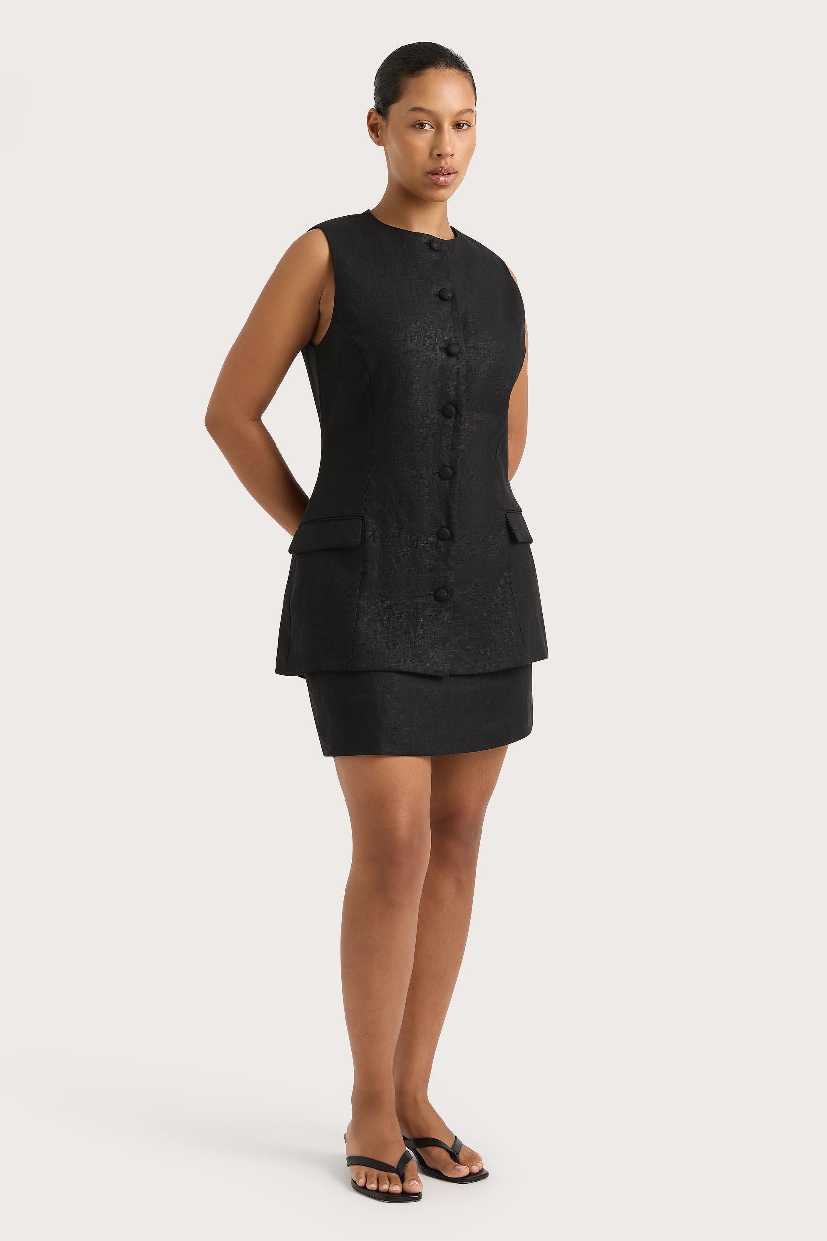 Corbiere Vest Black - Final Sale Product Image