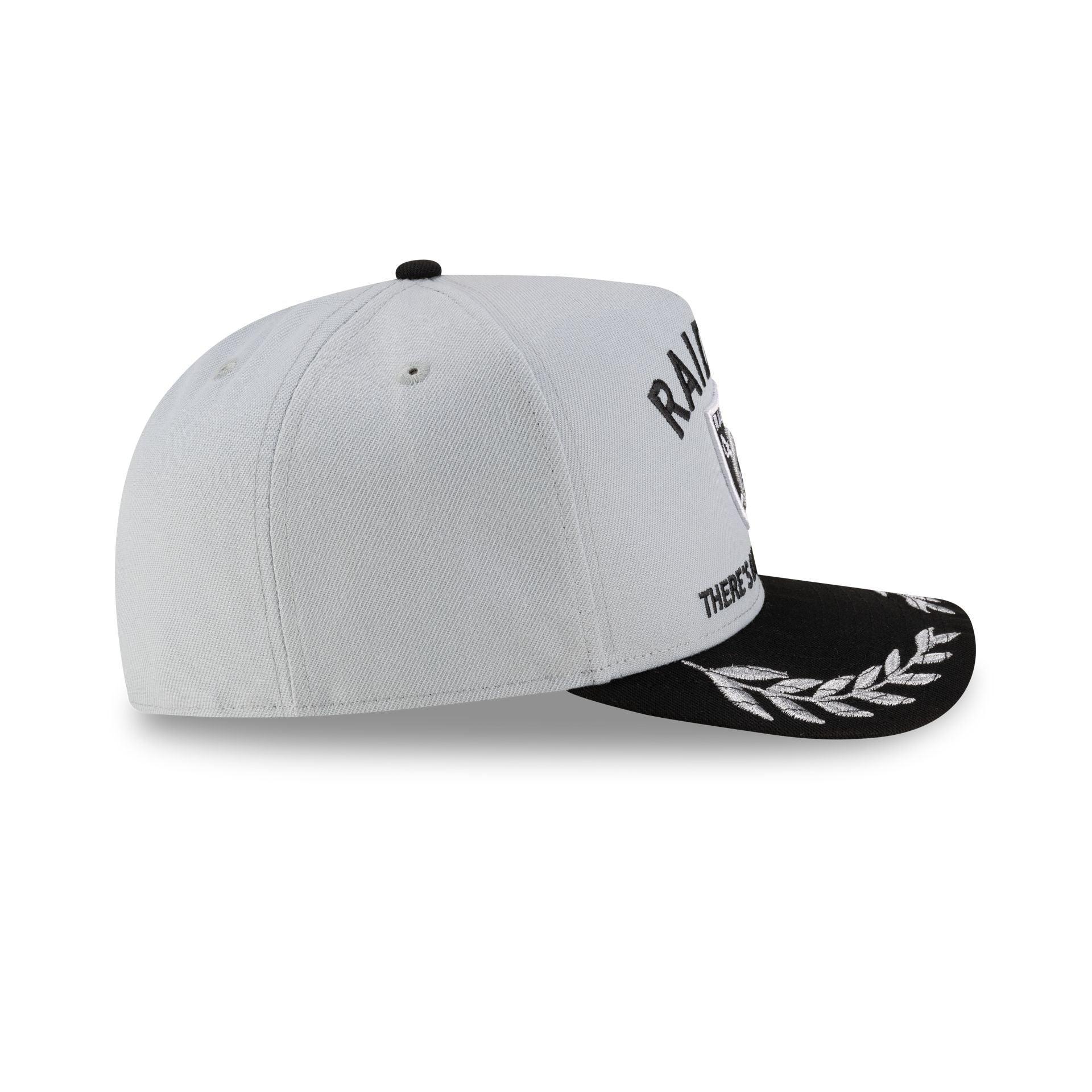 Las Vegas Raiders 2025 Draft Chrome White 59FIFTY A-Frame Fitted Hat Male Product Image