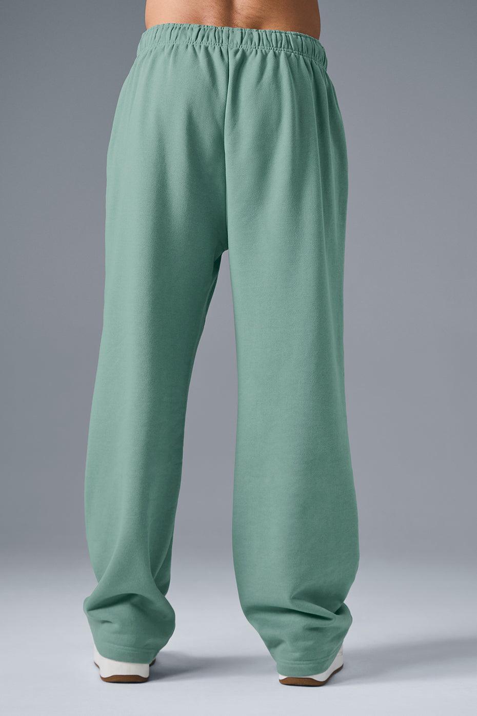 Accolade Straight Leg Sweatpant - Botanical Green Male Product Image