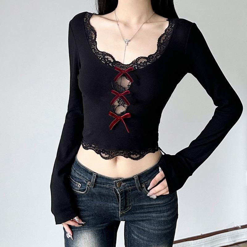 Long Sleeve V-Neck Lace-Trim Bow Accent Slim-Fit Crop Top Product Image