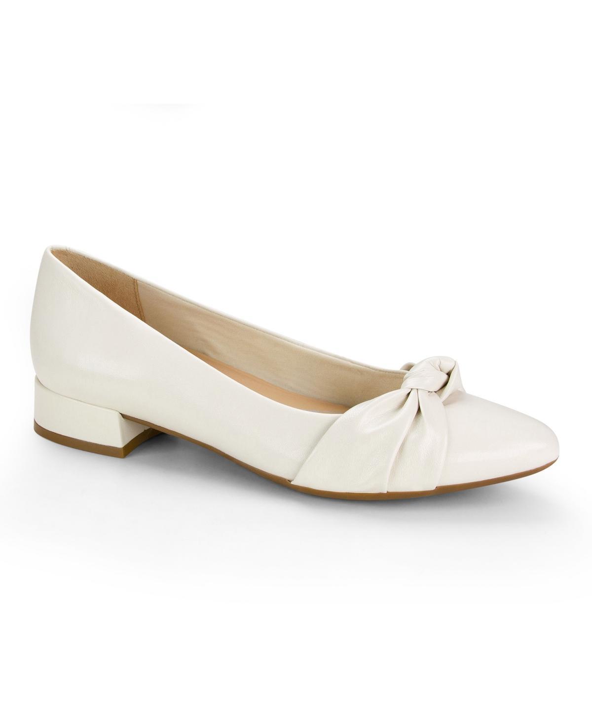 Easy Spirit Caster Womens Pumps Product Image