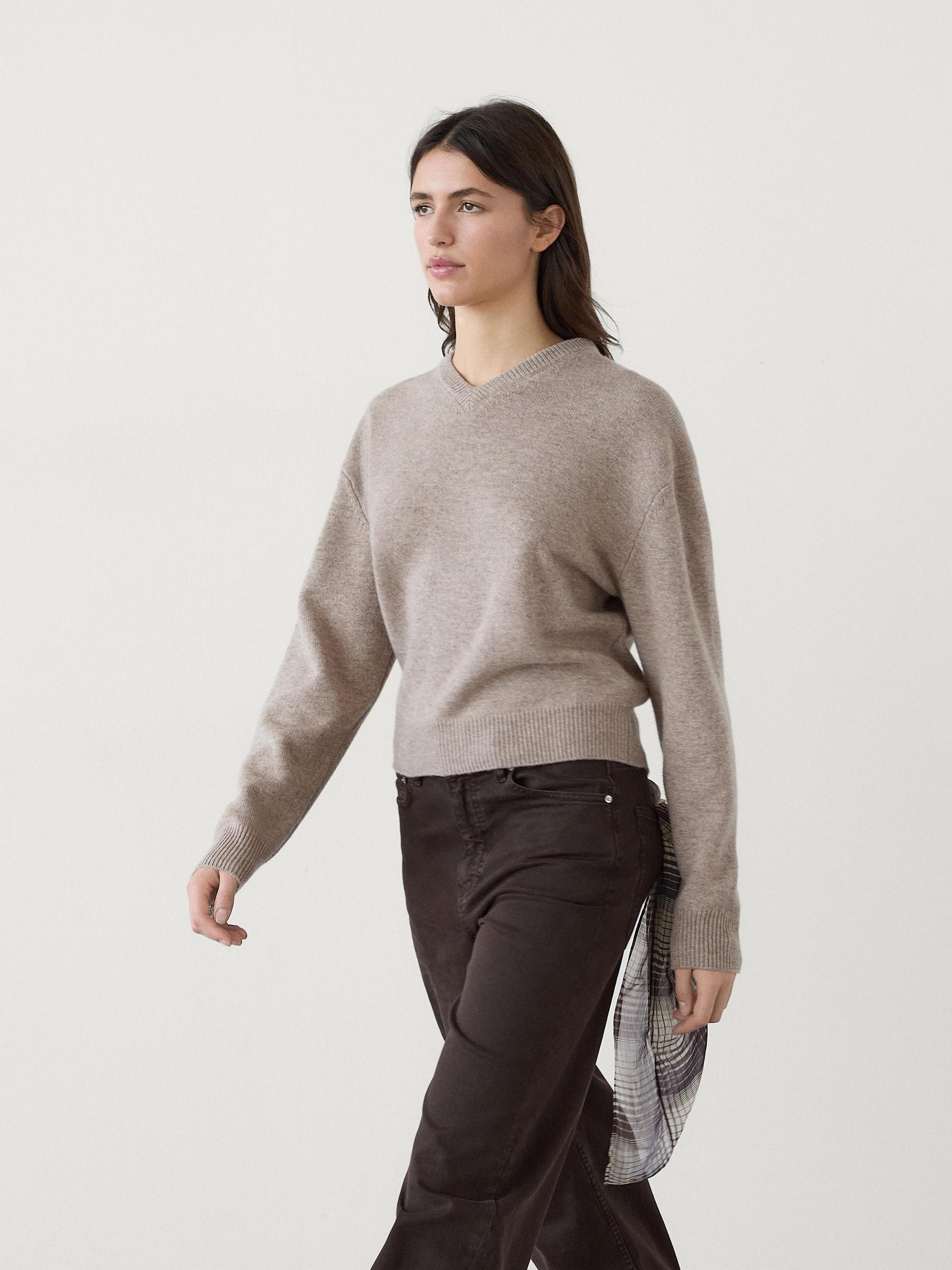 100% wool knit sweater Product Image