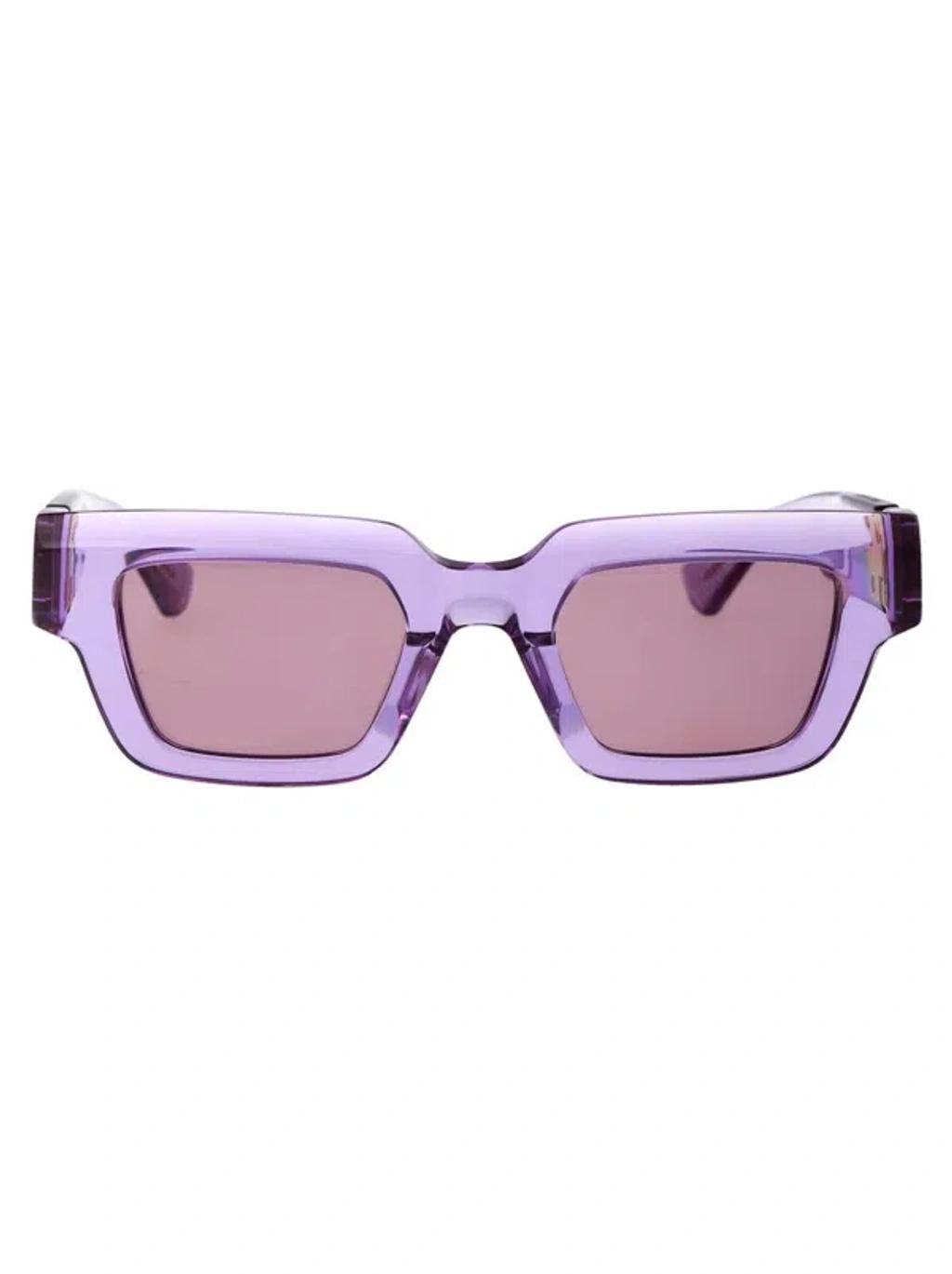 BOTTEGA VENETA Sunglasses In 003 Violet Violet Violet Product Image