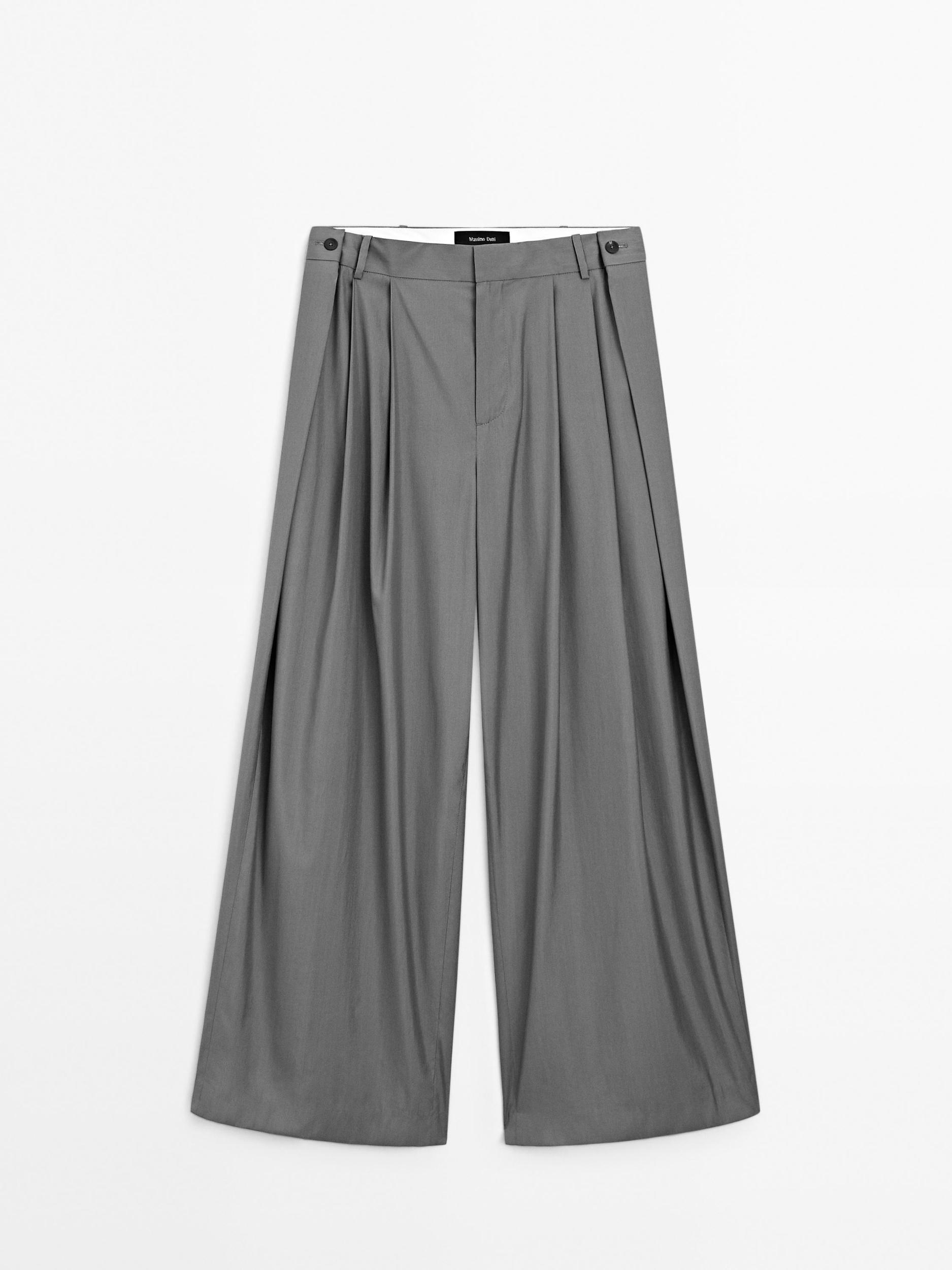Flowing trousers with darts Product Image
