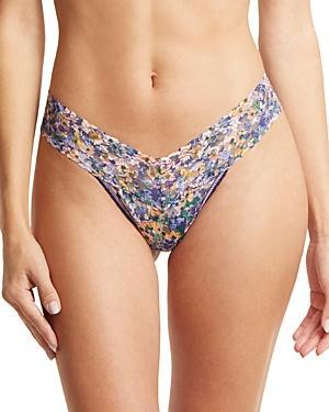 Signature Lace Low Rise Printed Thong Product Image