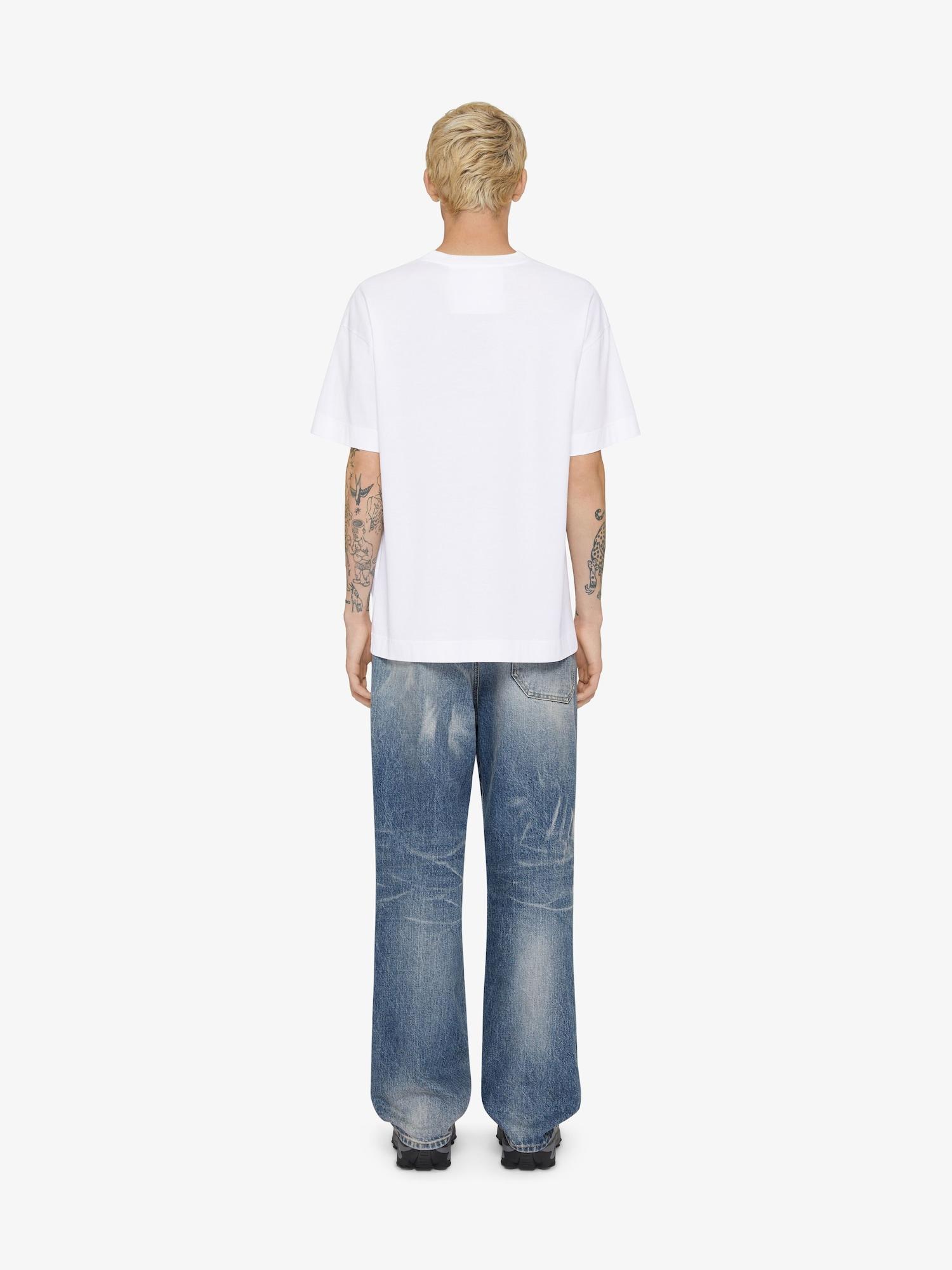 GIVENCHY Reverse t-shirt in cotton with Hubert objects Product Image