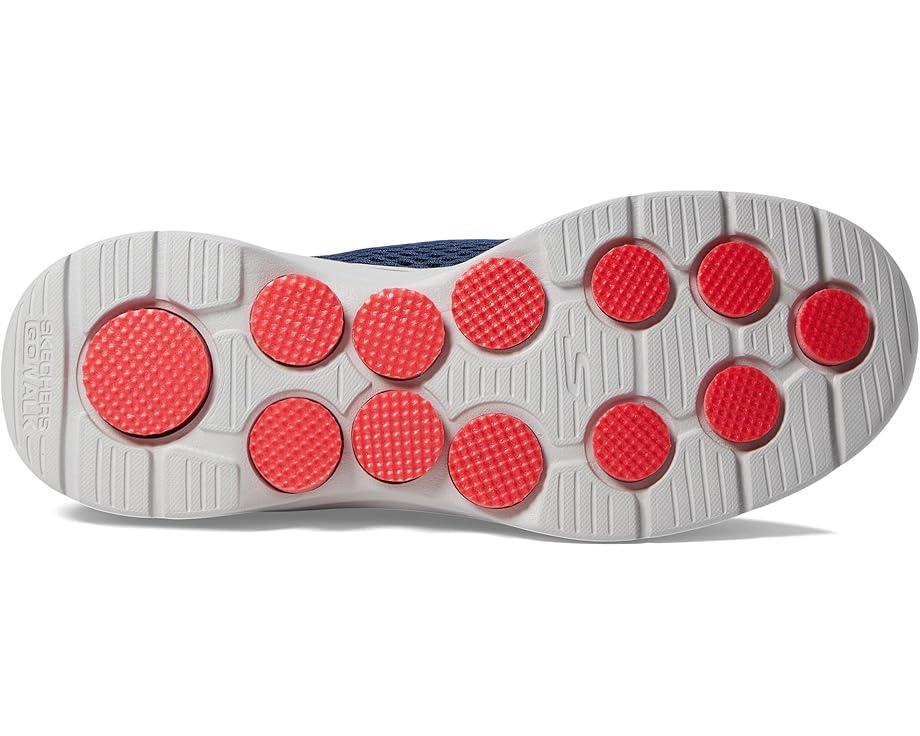 Go Walk Flex - Hands Up Hands Free Slip-Ins Product Image