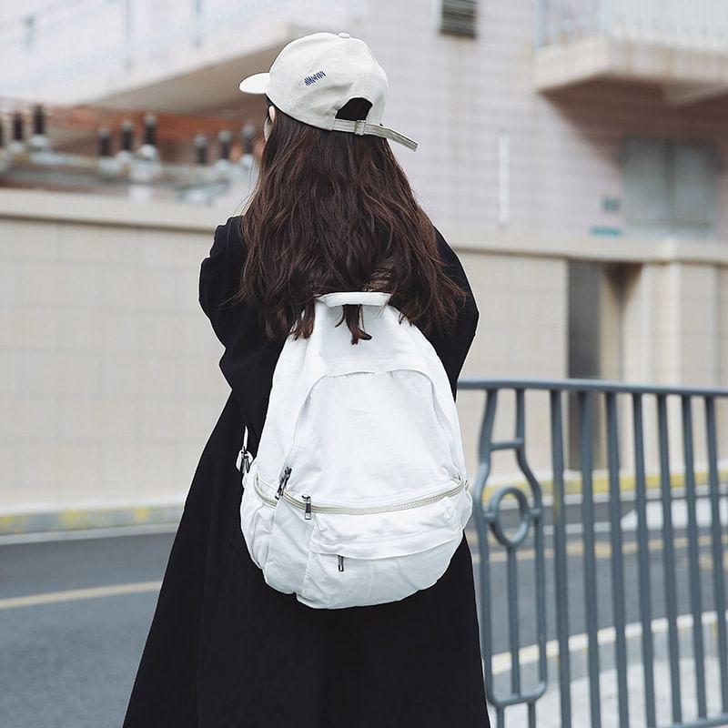 Plain Backpack Product Image